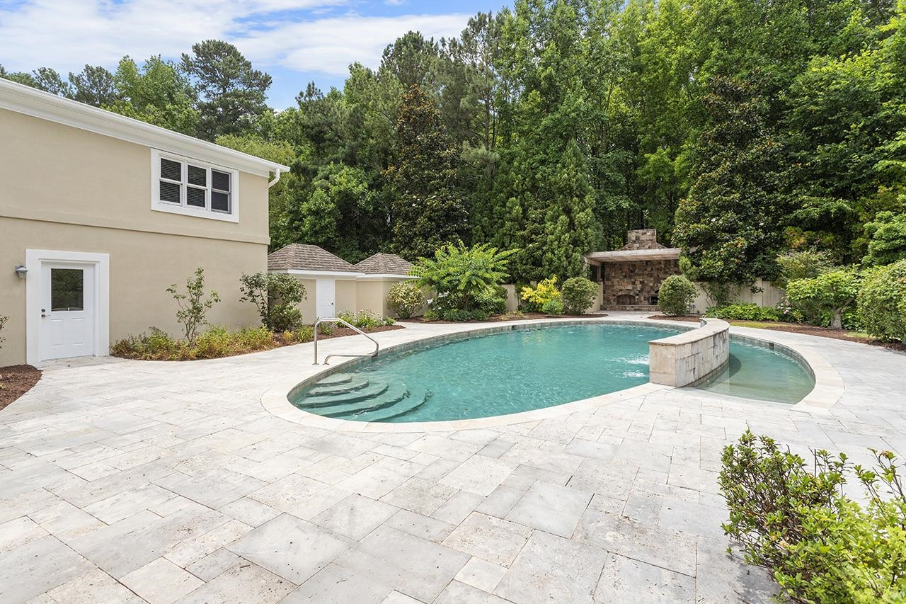 205 Chalon Drive