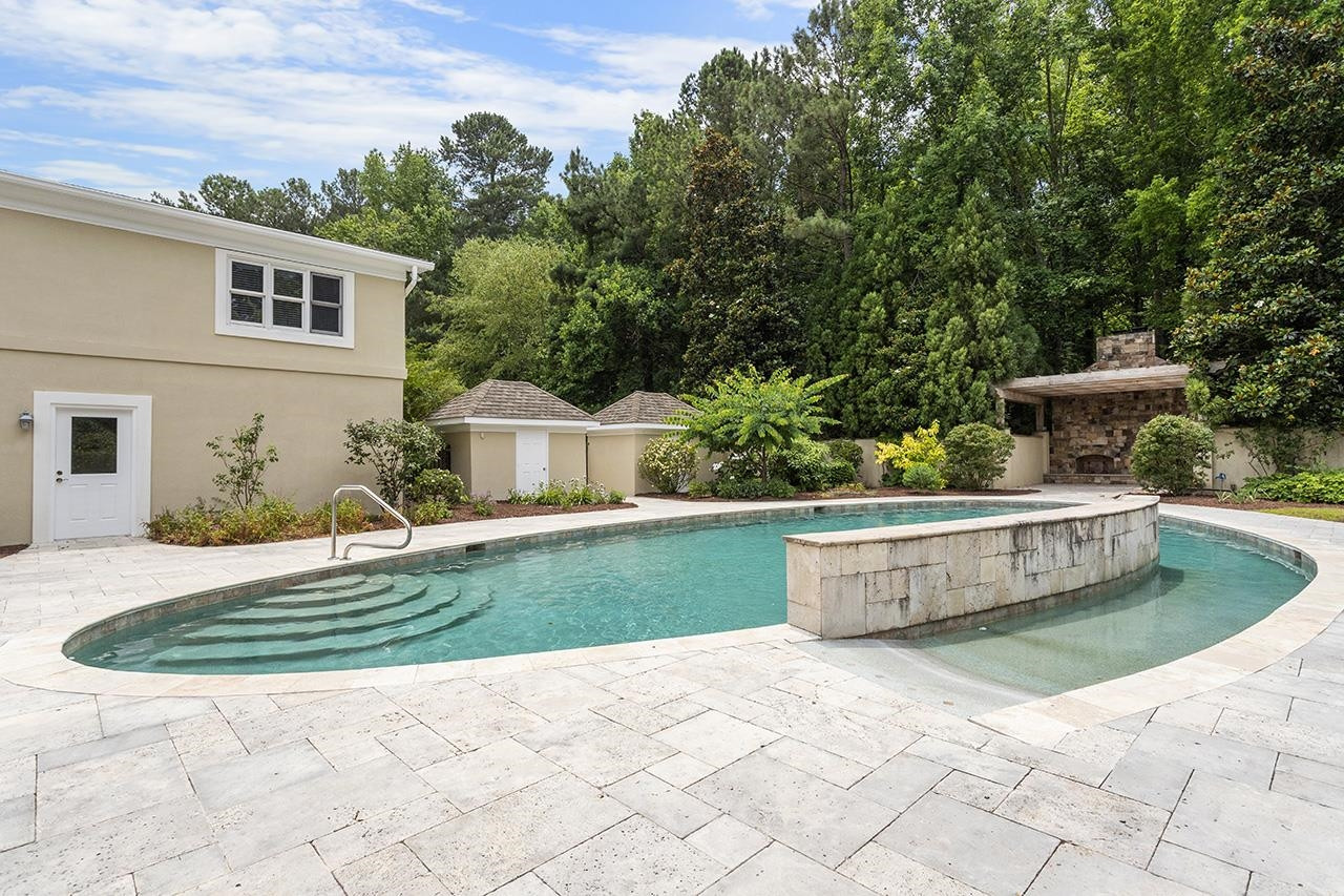 205 Chalon Drive