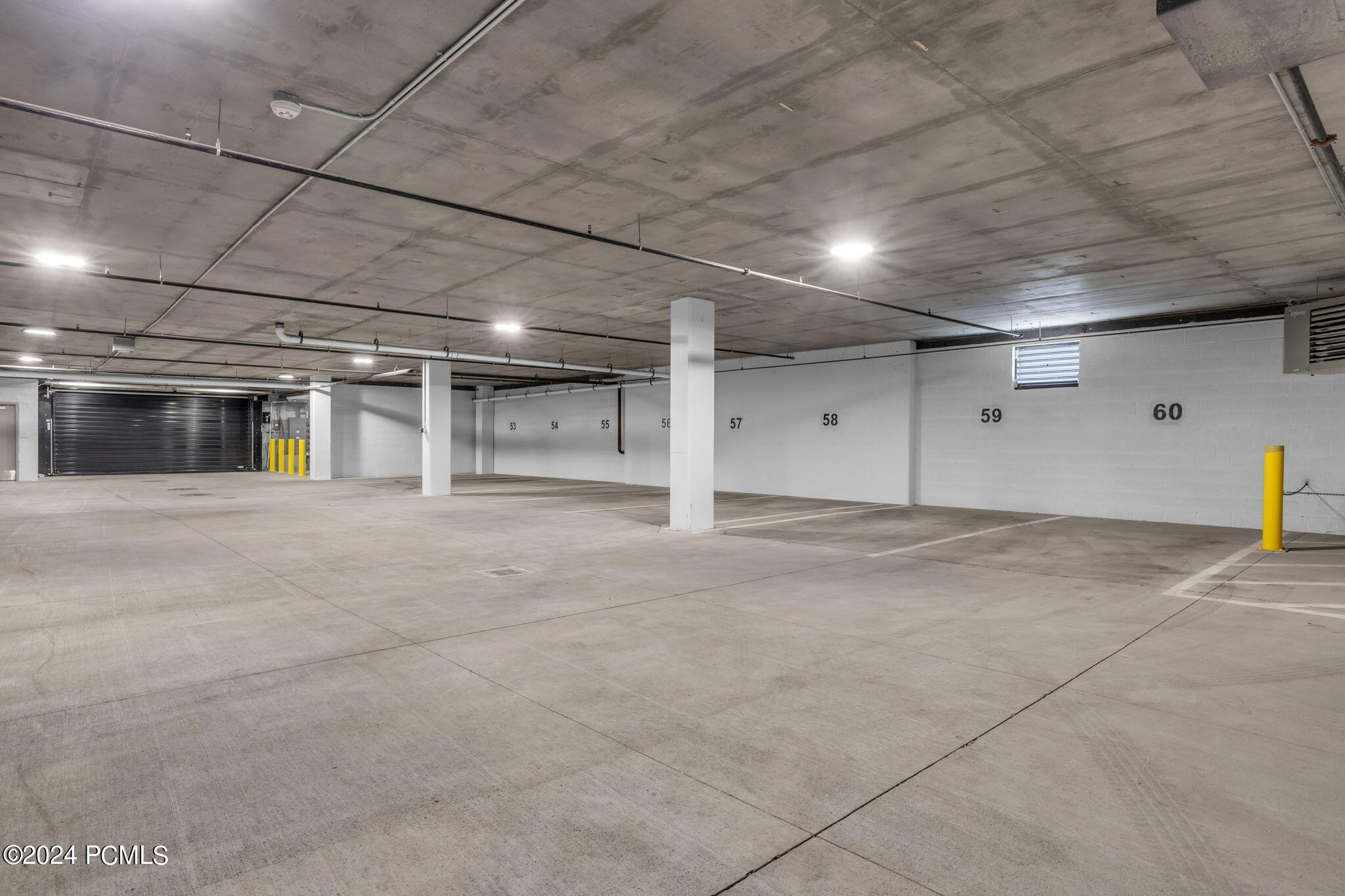 2303 Deer Hollow Road, 1333 & 1334