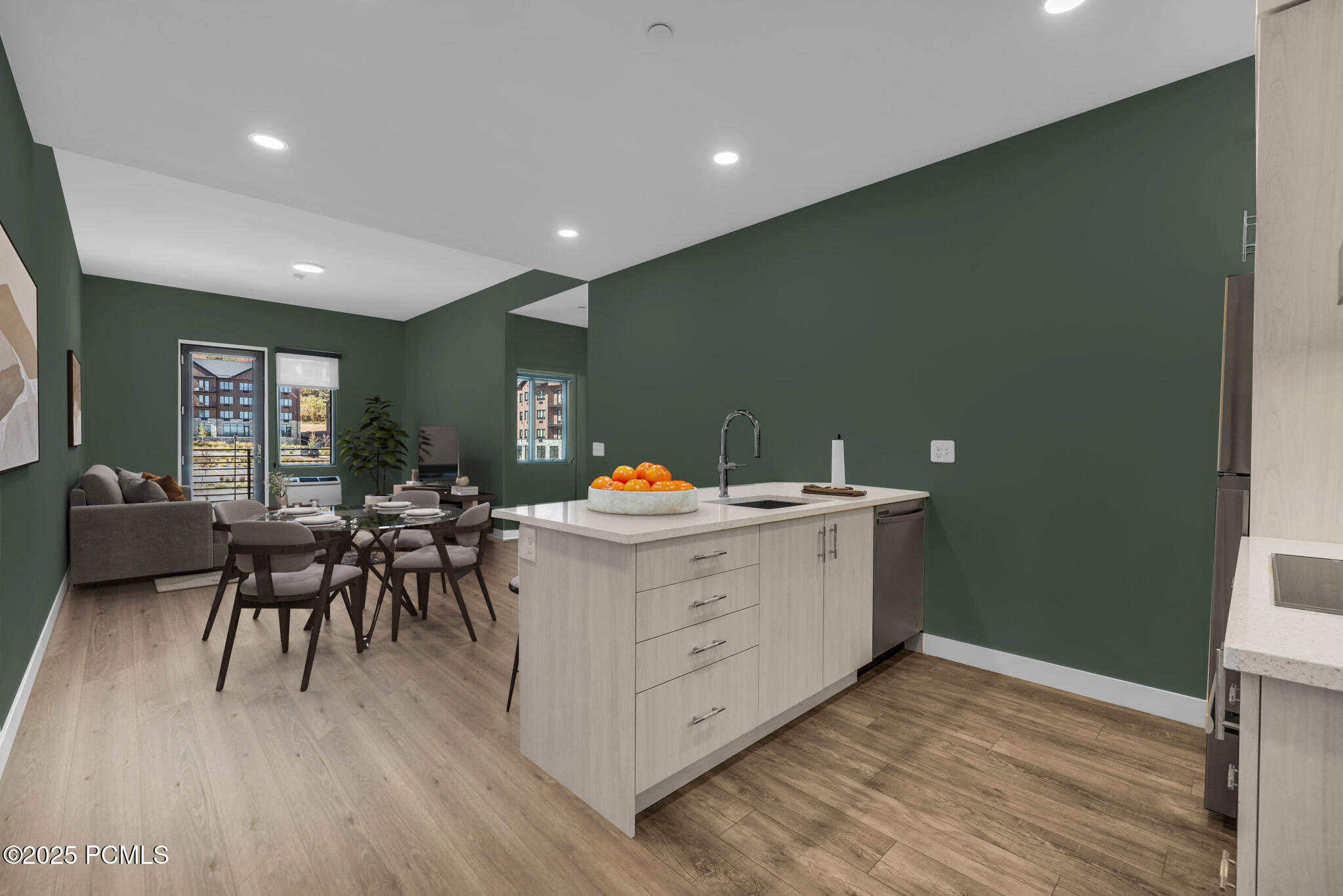 2303 Deer Hollow Road, 1333 & 1334