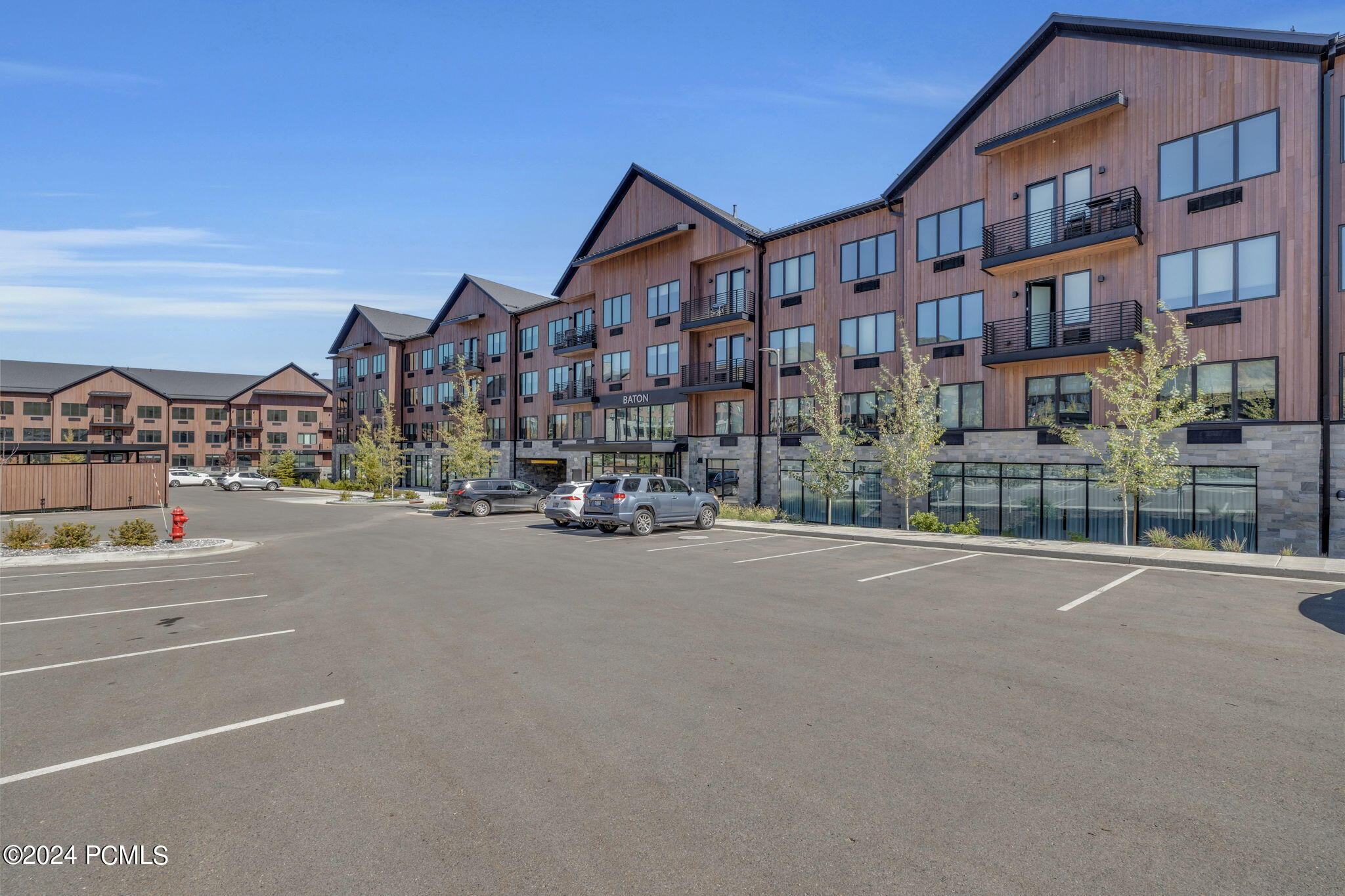 2303 Deer Hollow Road, 1333 & 1334