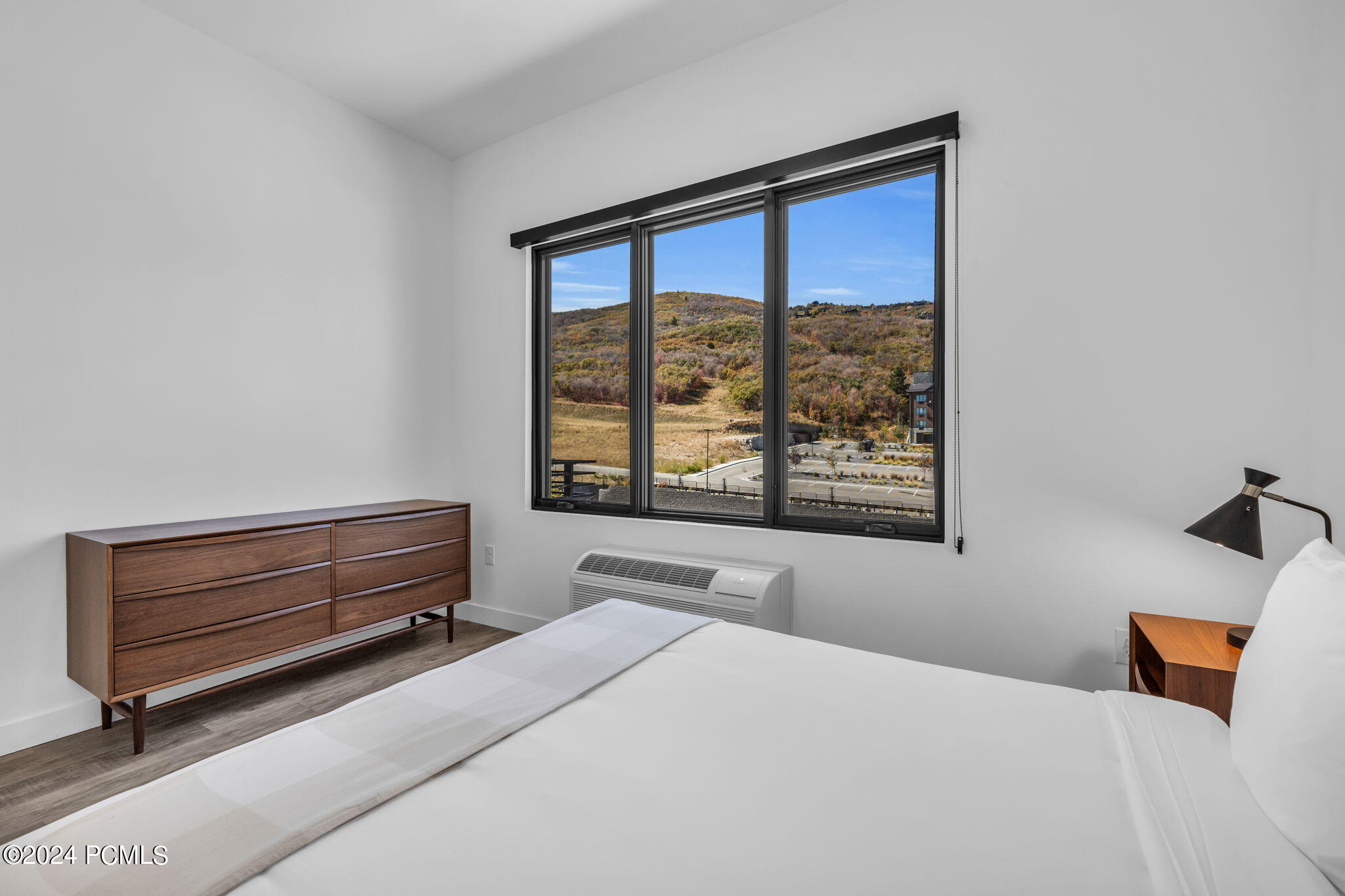 2303 Deer Hollow Road, 1333 & 1334