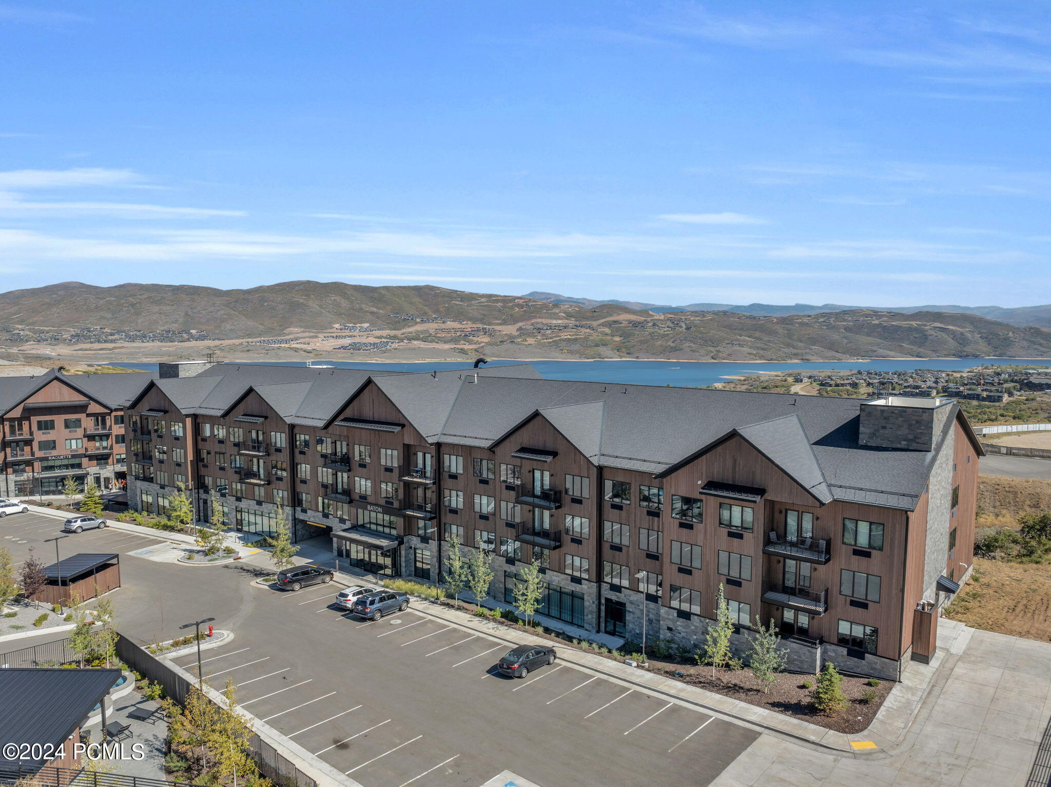 2303 Deer Hollow Road, 1333 & 1334