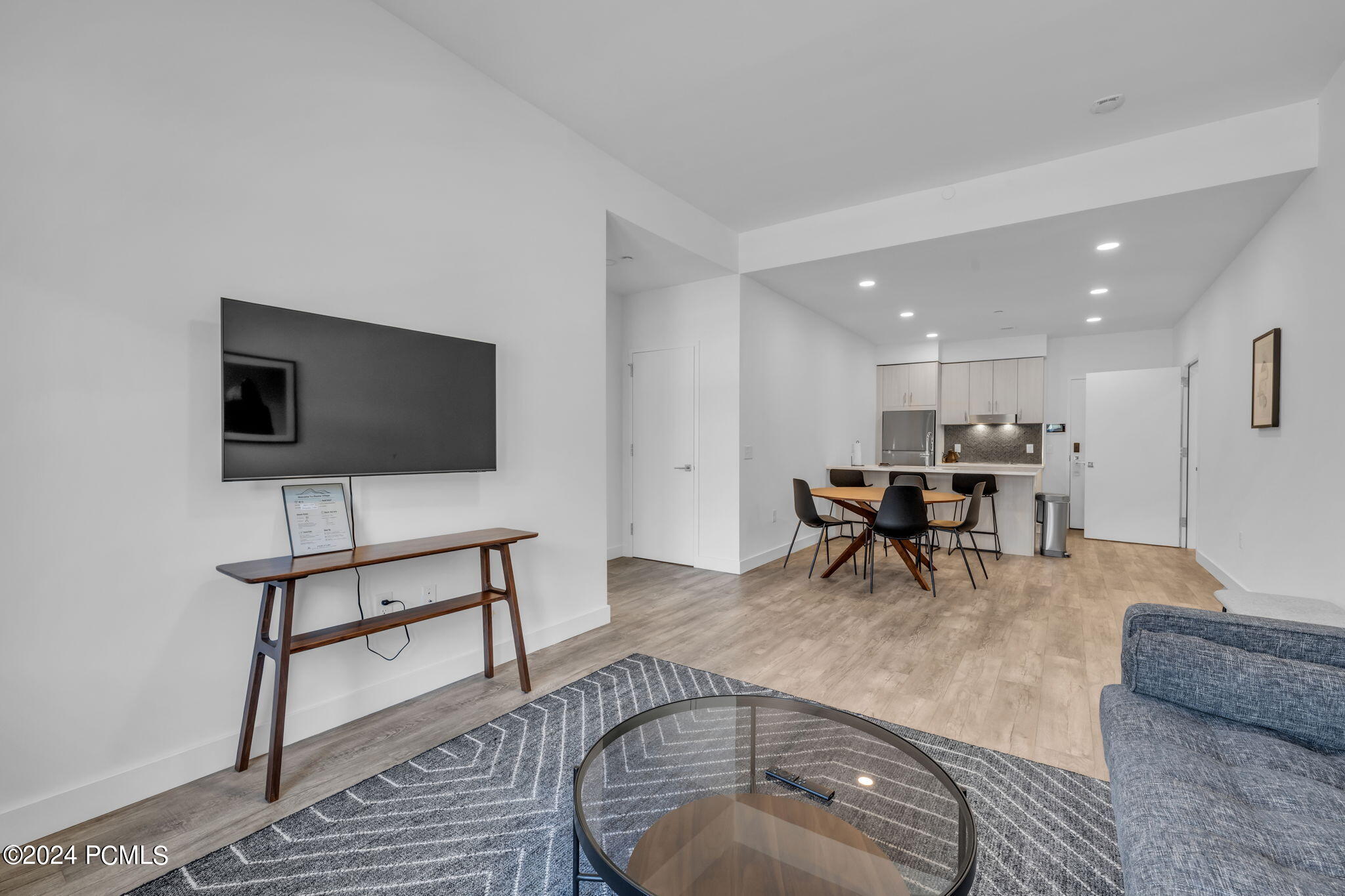 2303 Deer Hollow Road, 1333 & 1334