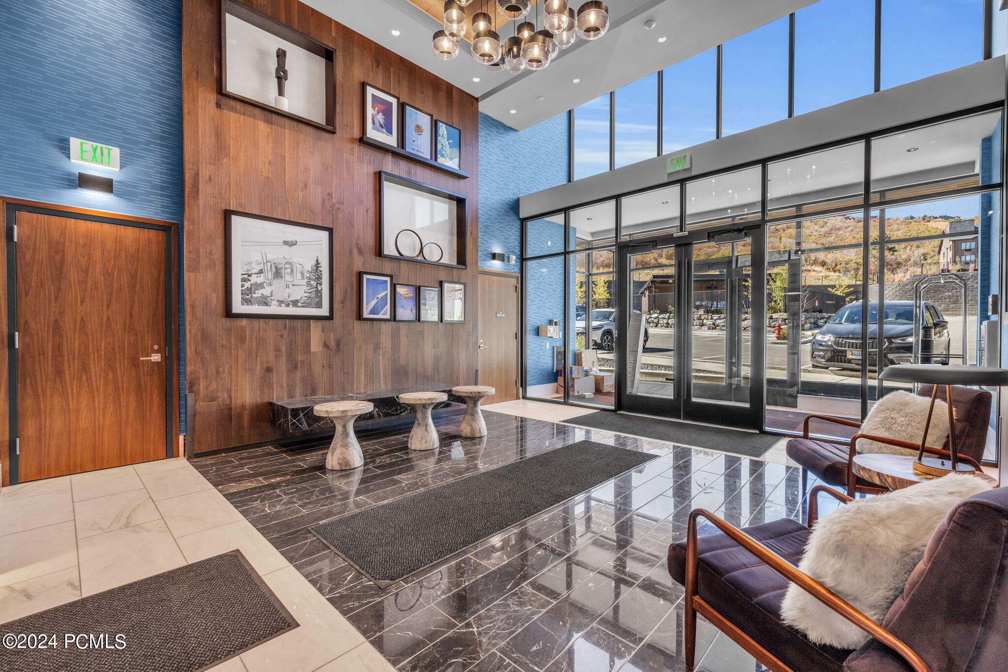 2303 Deer Hollow Road, 1333 & 1334