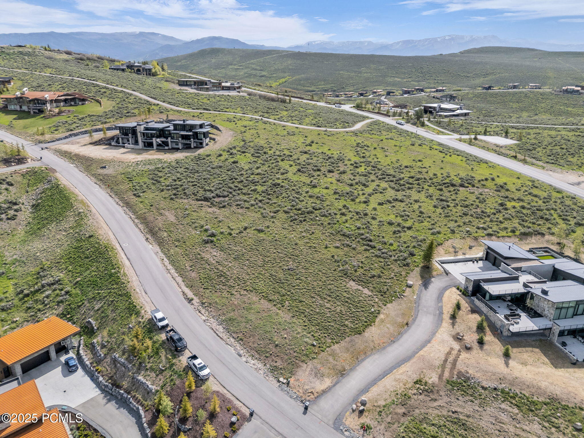 7298 N Bugle Trail