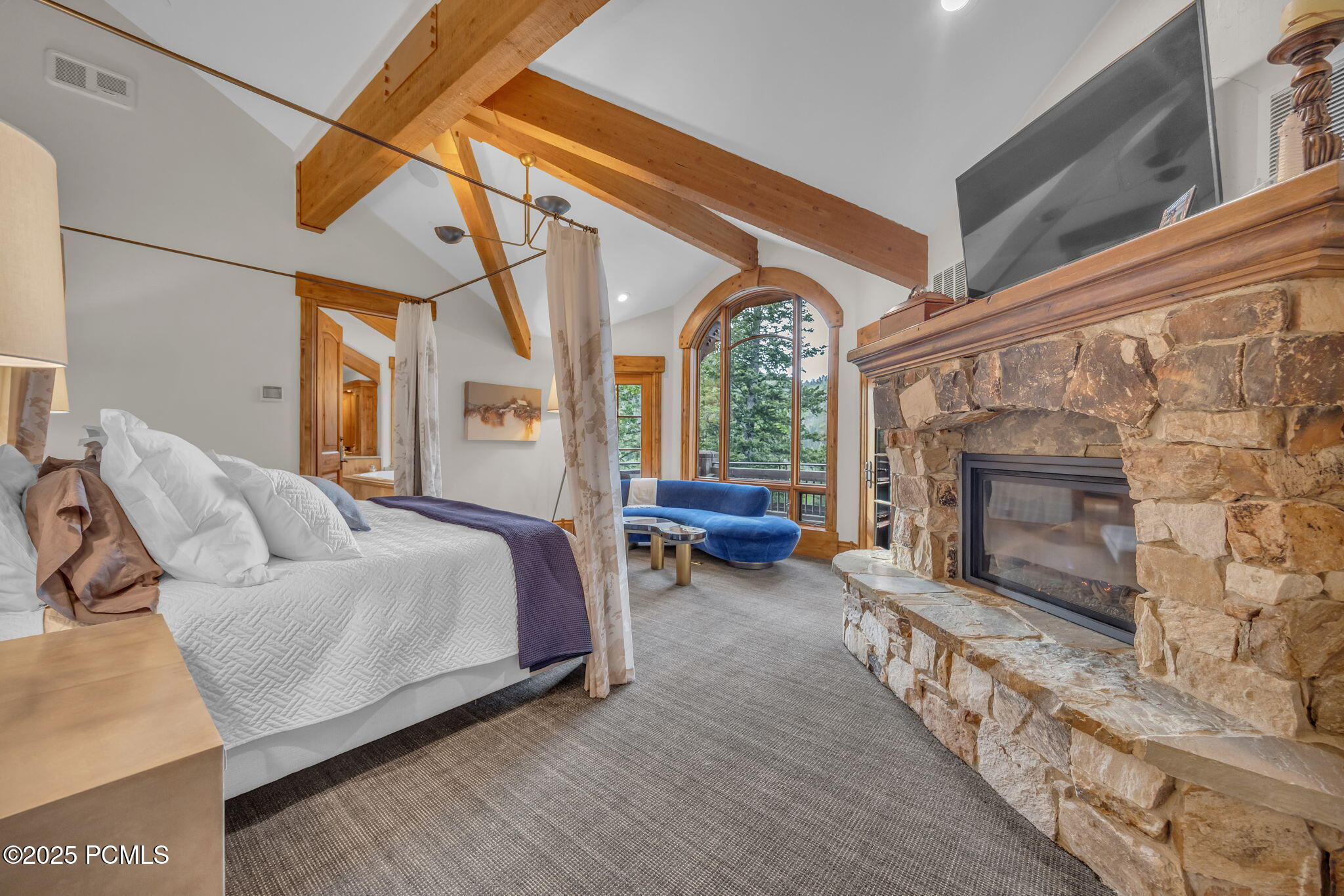 22 White Pine Canyon Rd