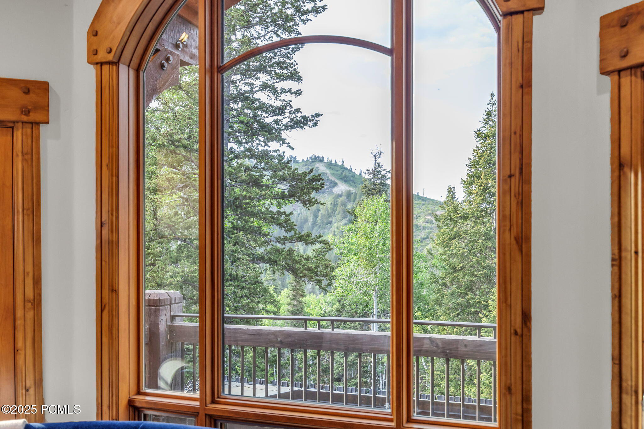 22 White Pine Canyon Rd