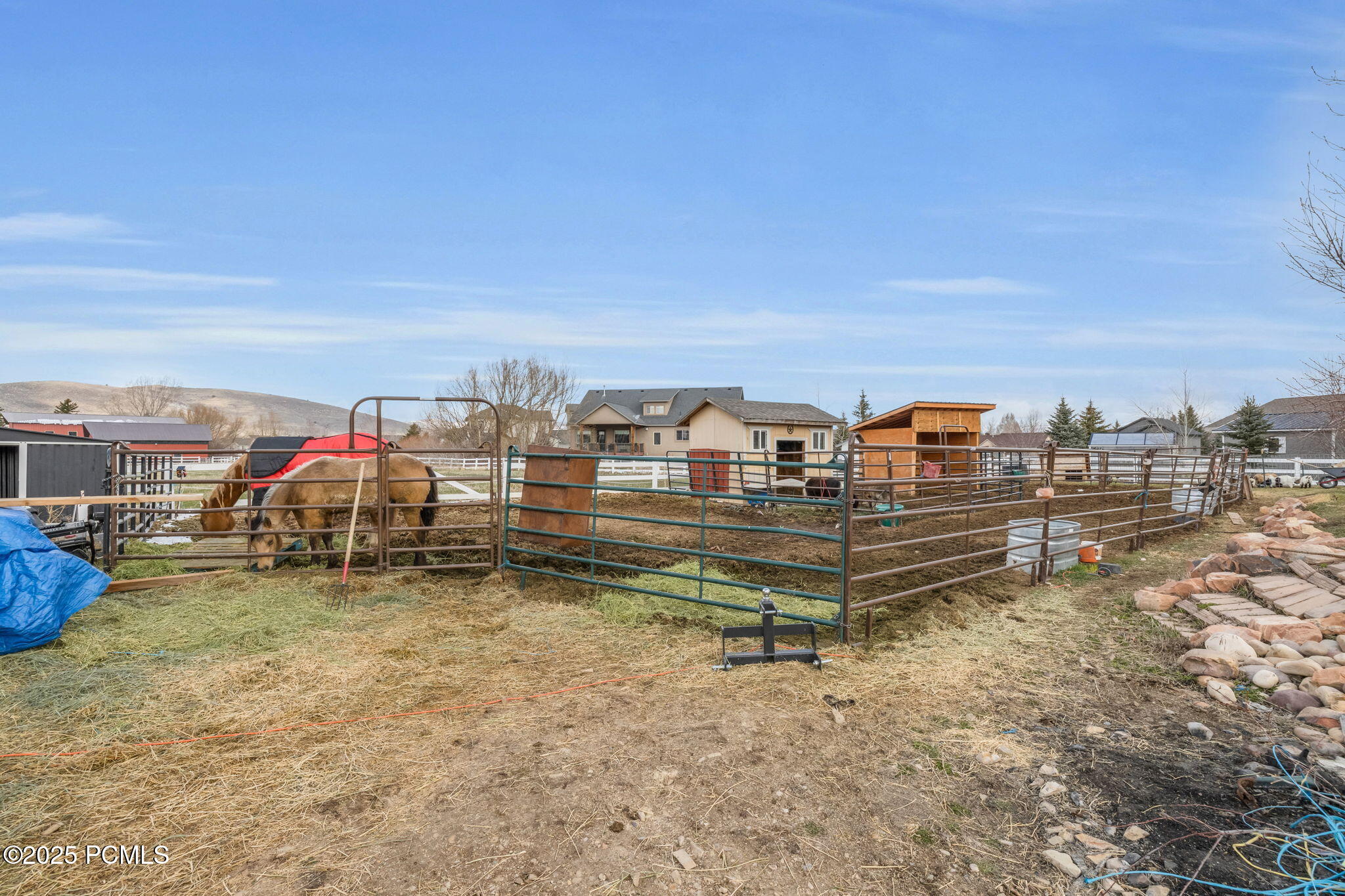 1962 Bluff Crest Road