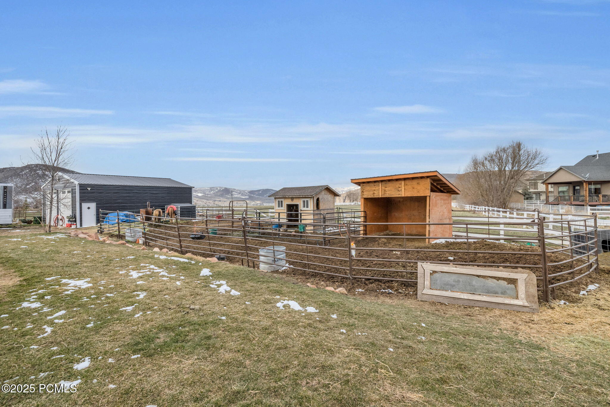 1962 Bluff Crest Road