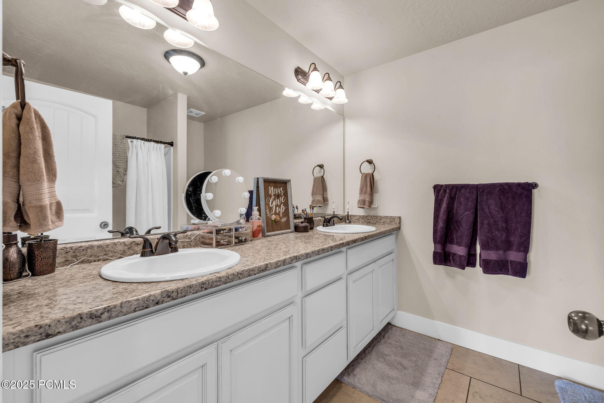 1962 Bluff Crest Road