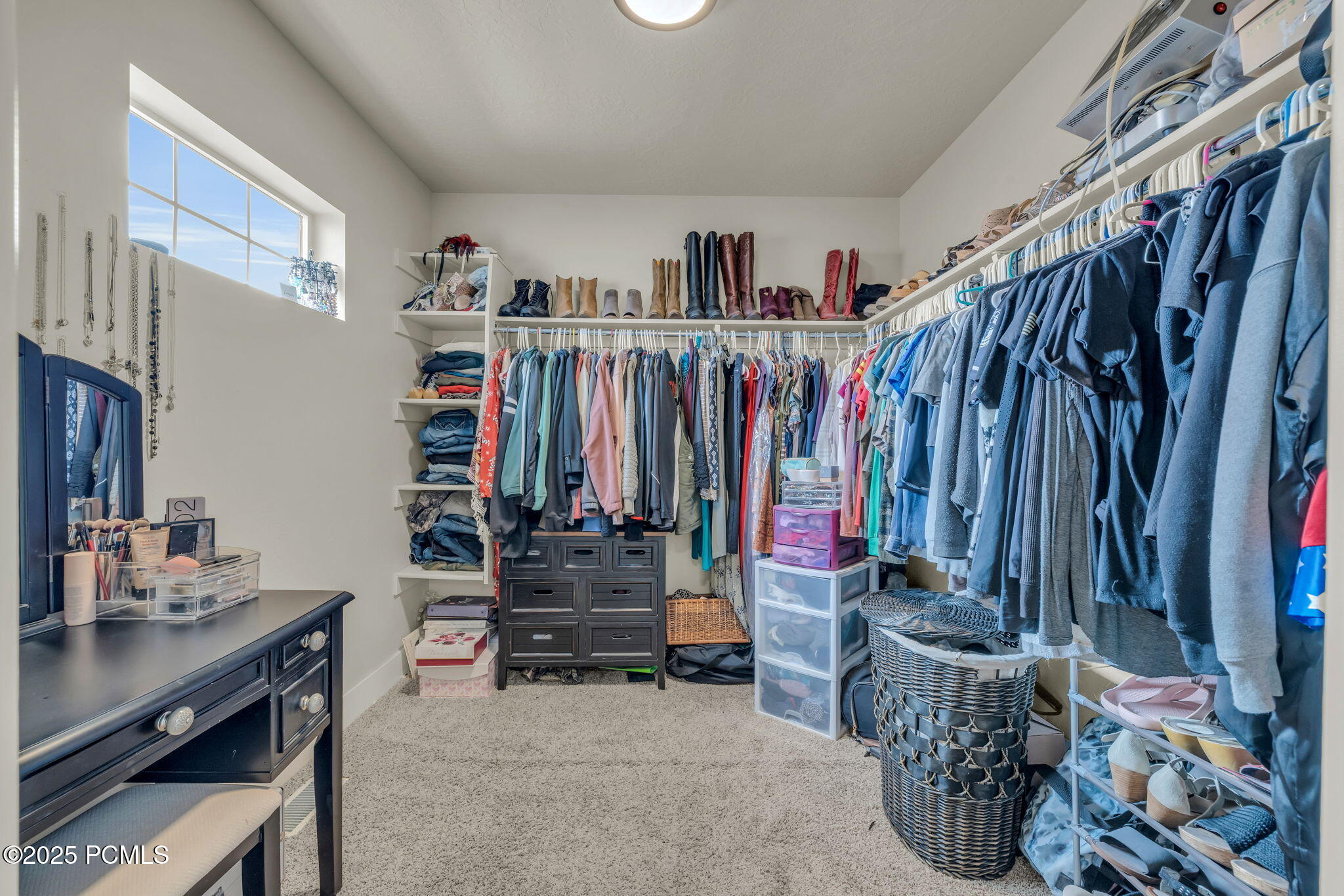 1962 Bluff Crest Road