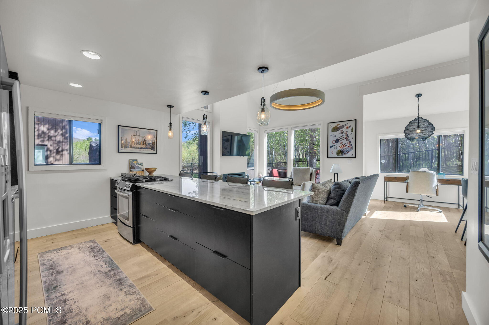 1561 Three Kings Drive, 87