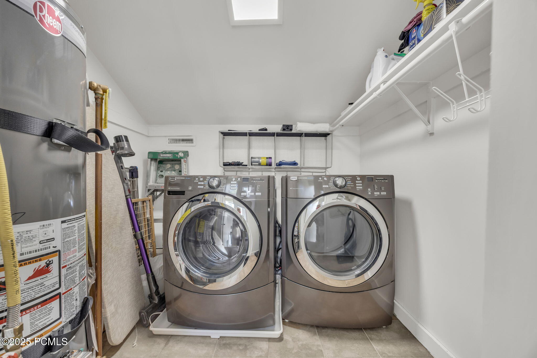 1561 Three Kings Drive, 87