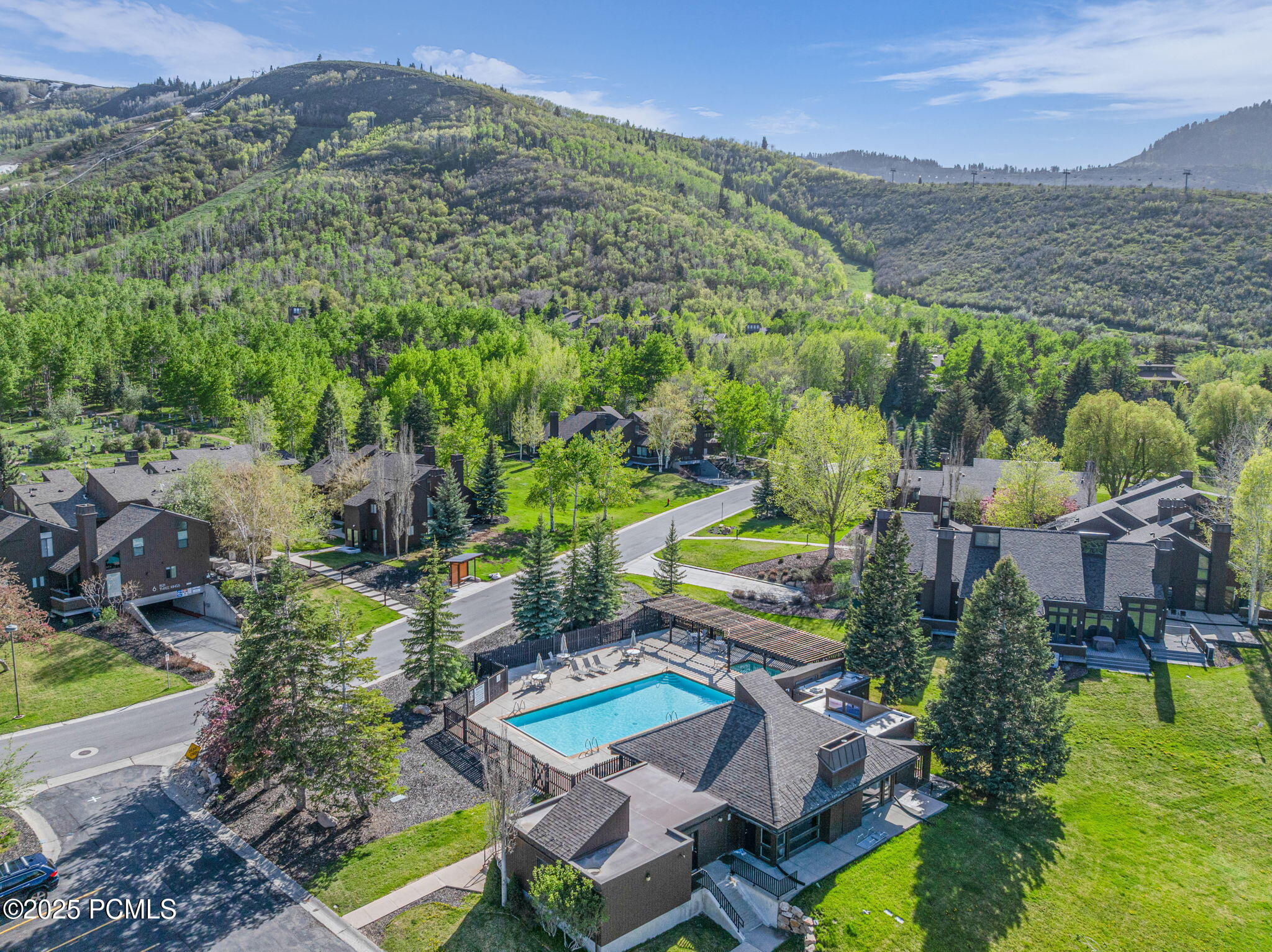 1561 Three Kings Drive, 87