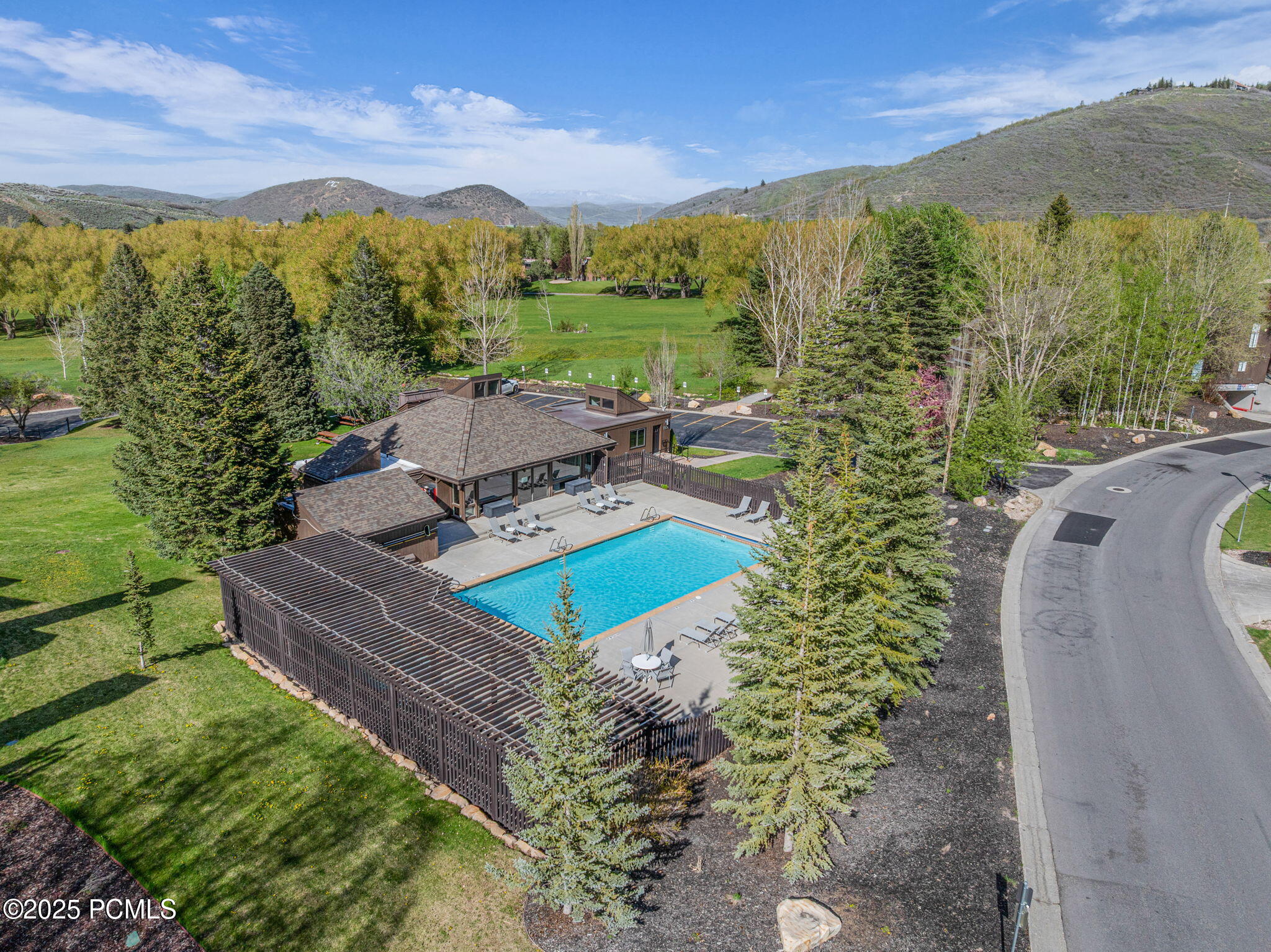 1561 Three Kings Drive, 87