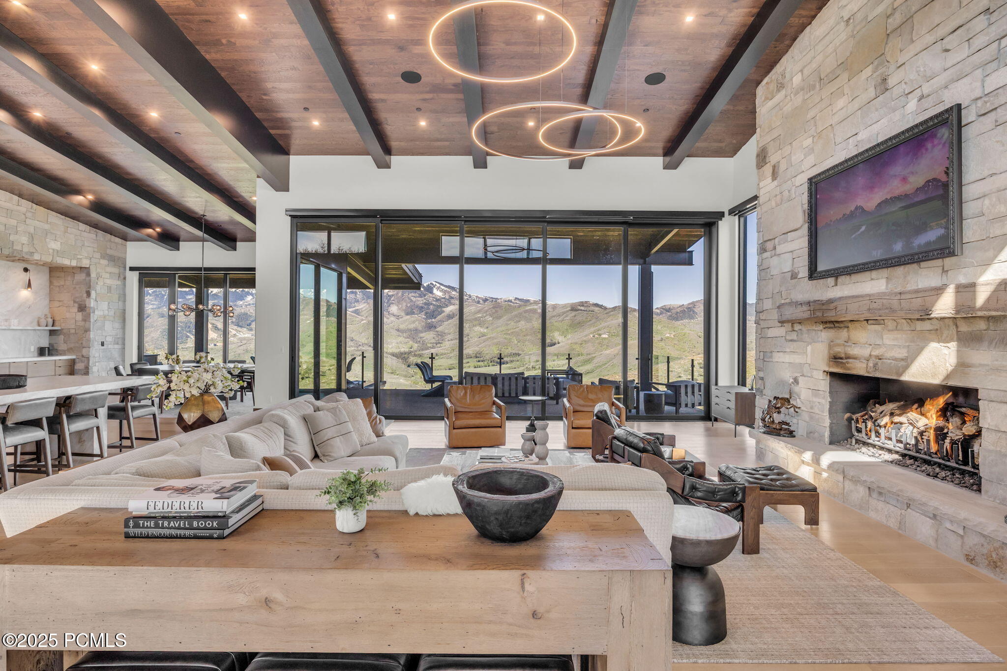 1735 Red Hawk Trail