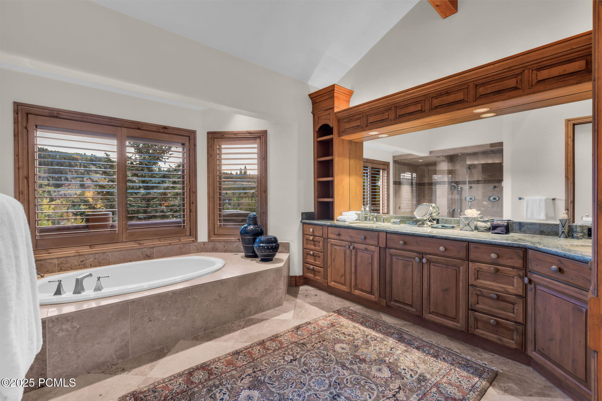 9968 Summit View Drive