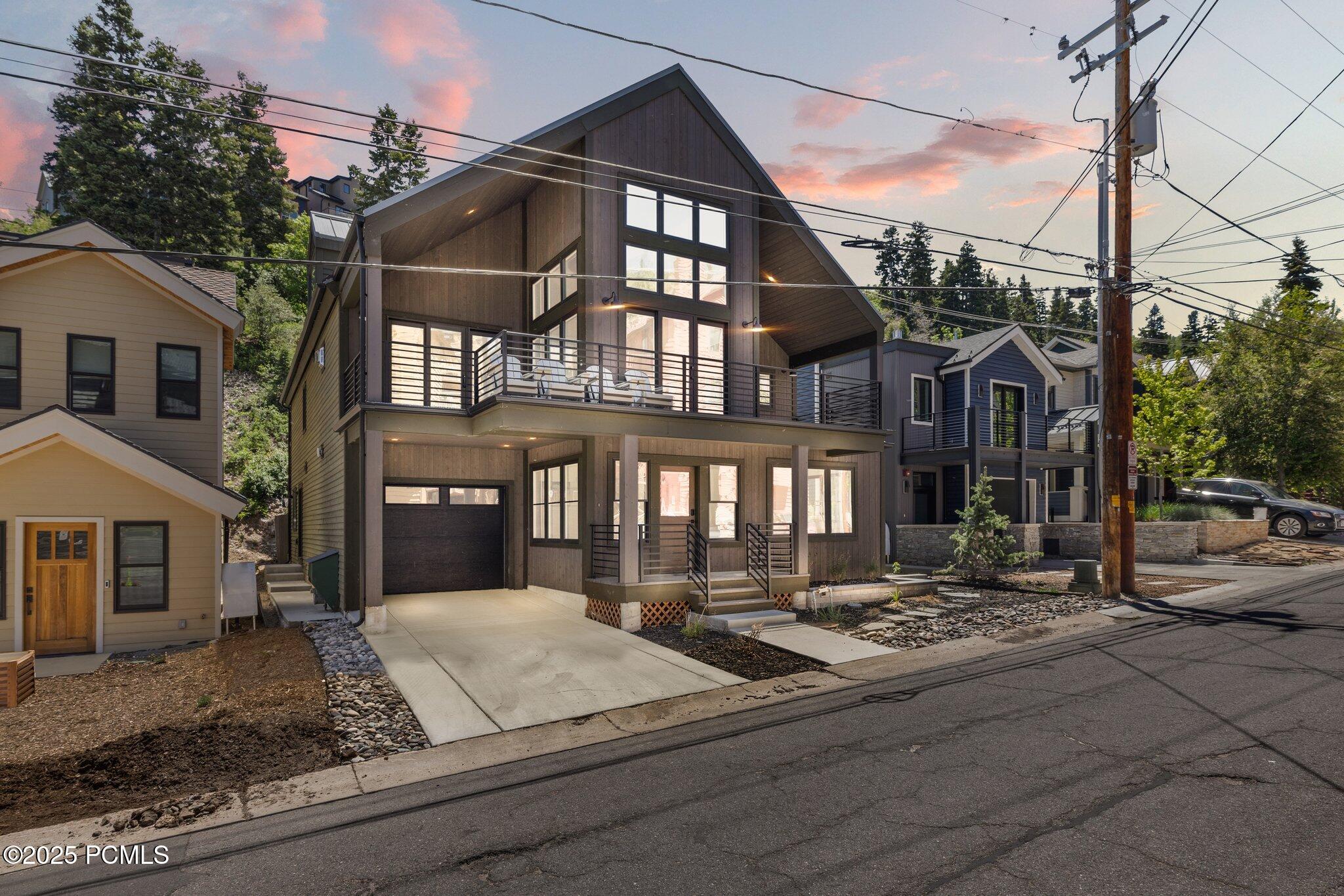 51 Daly Avenue