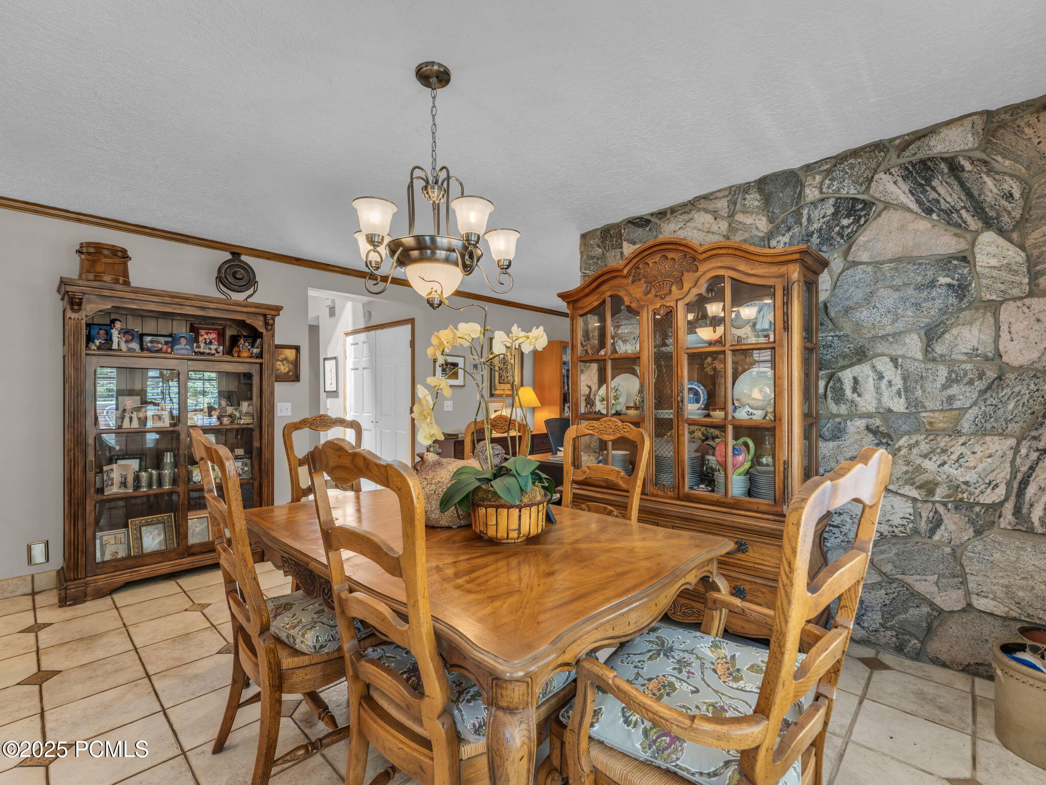 7634 Pinebrook Road