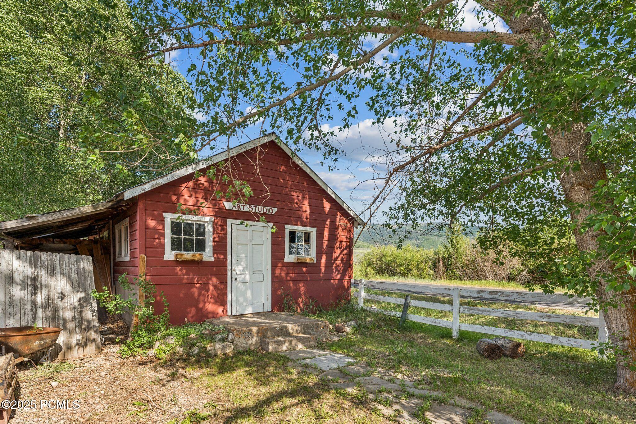 455 E Boulderville Road