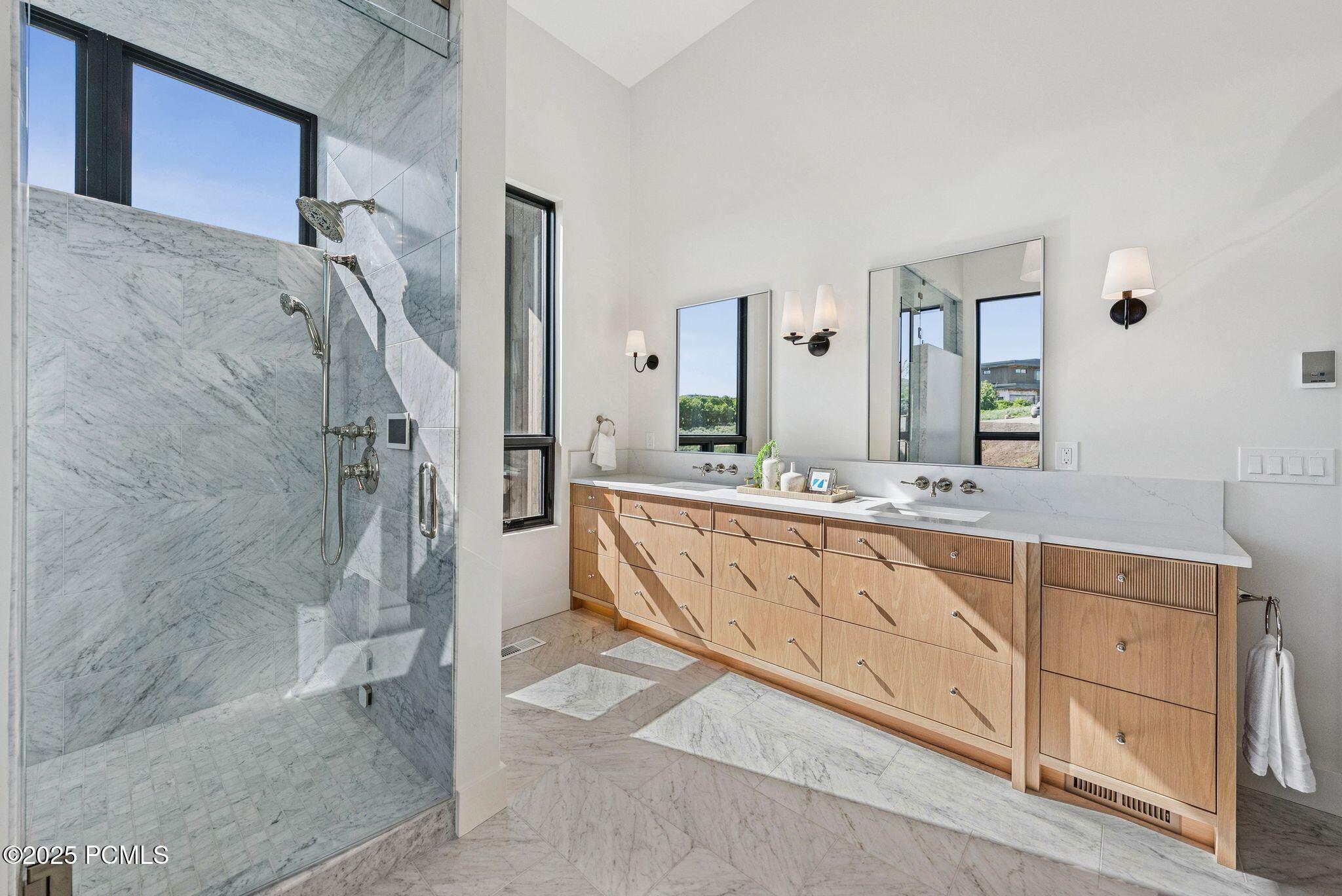 2179 E Adventure Way