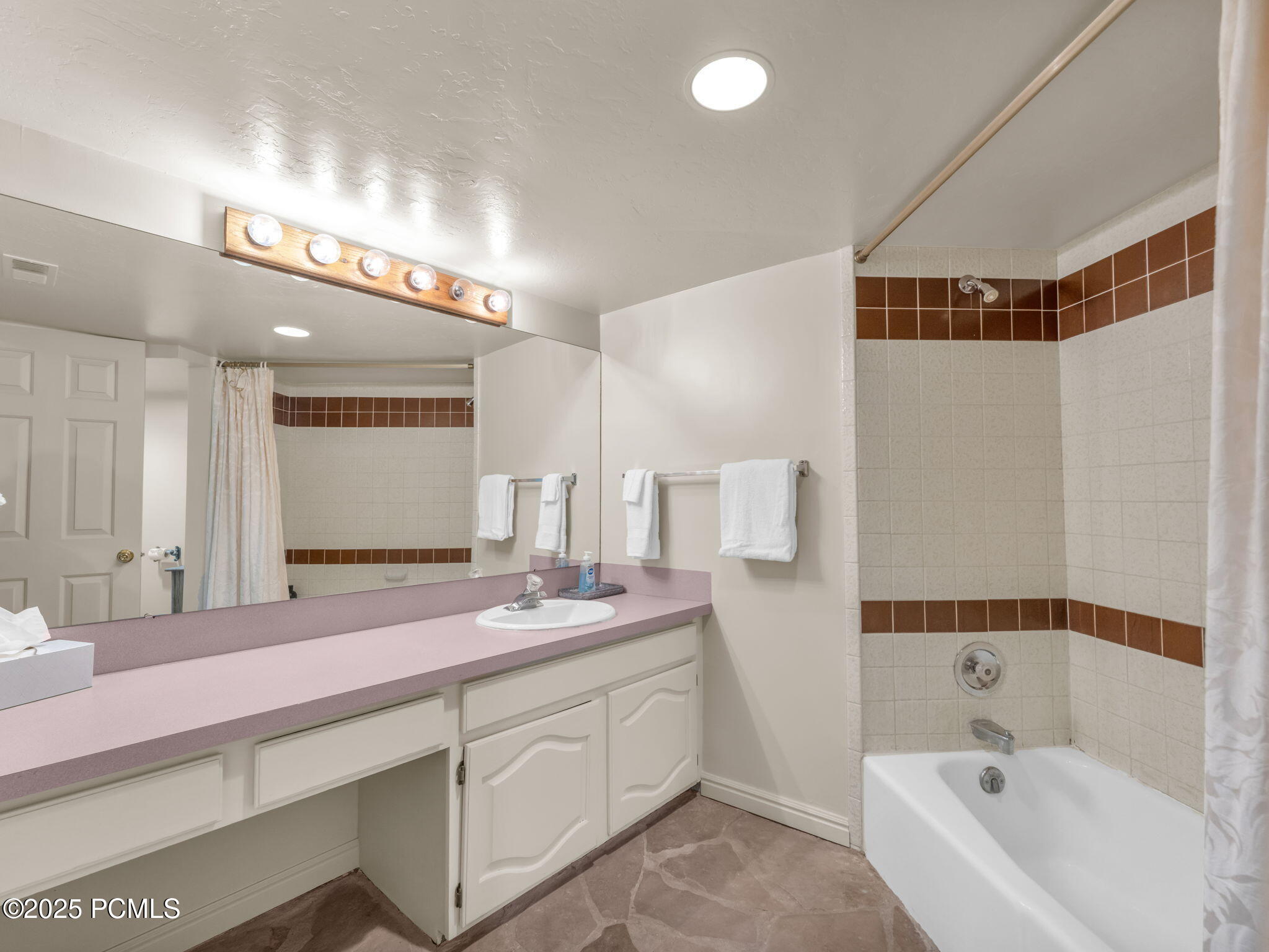 304 Upper Norfolk Avenue