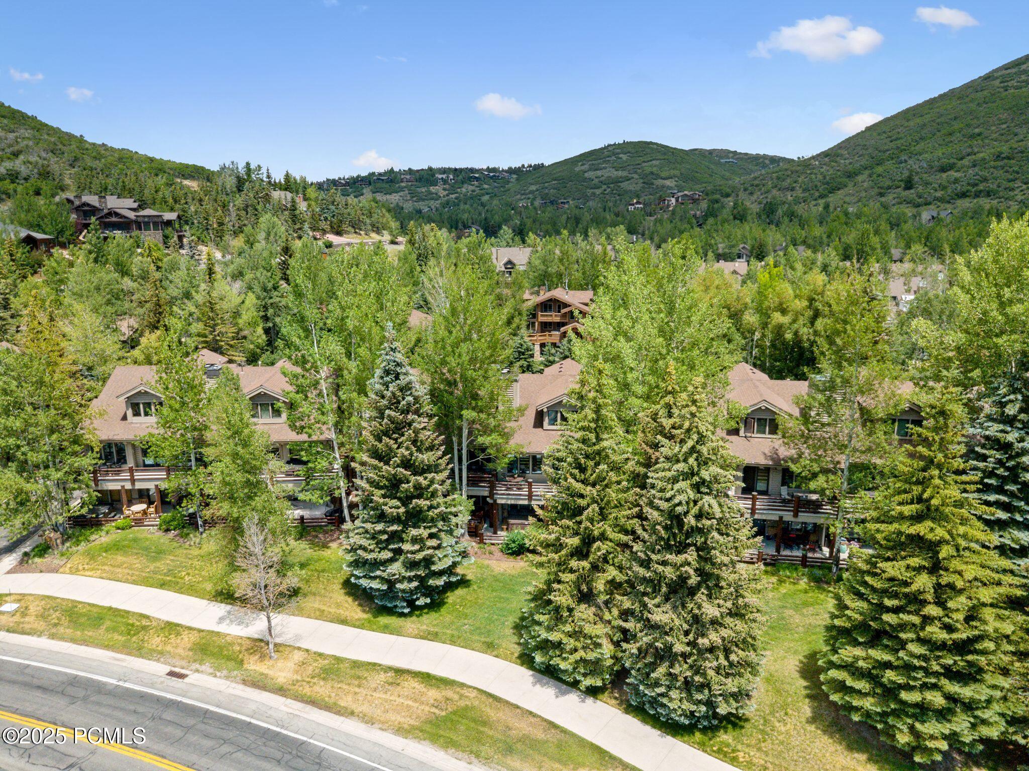 1955 Deer Valley Drive, 302