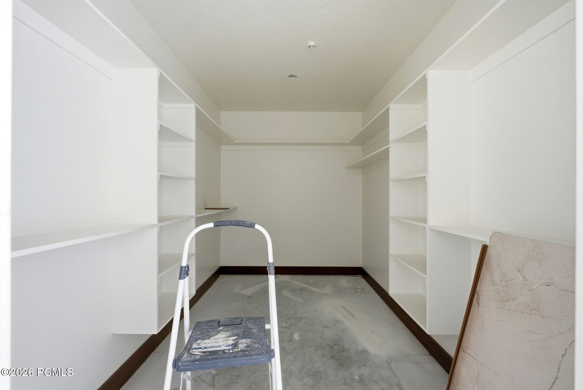 11004 N Wrangler Circle