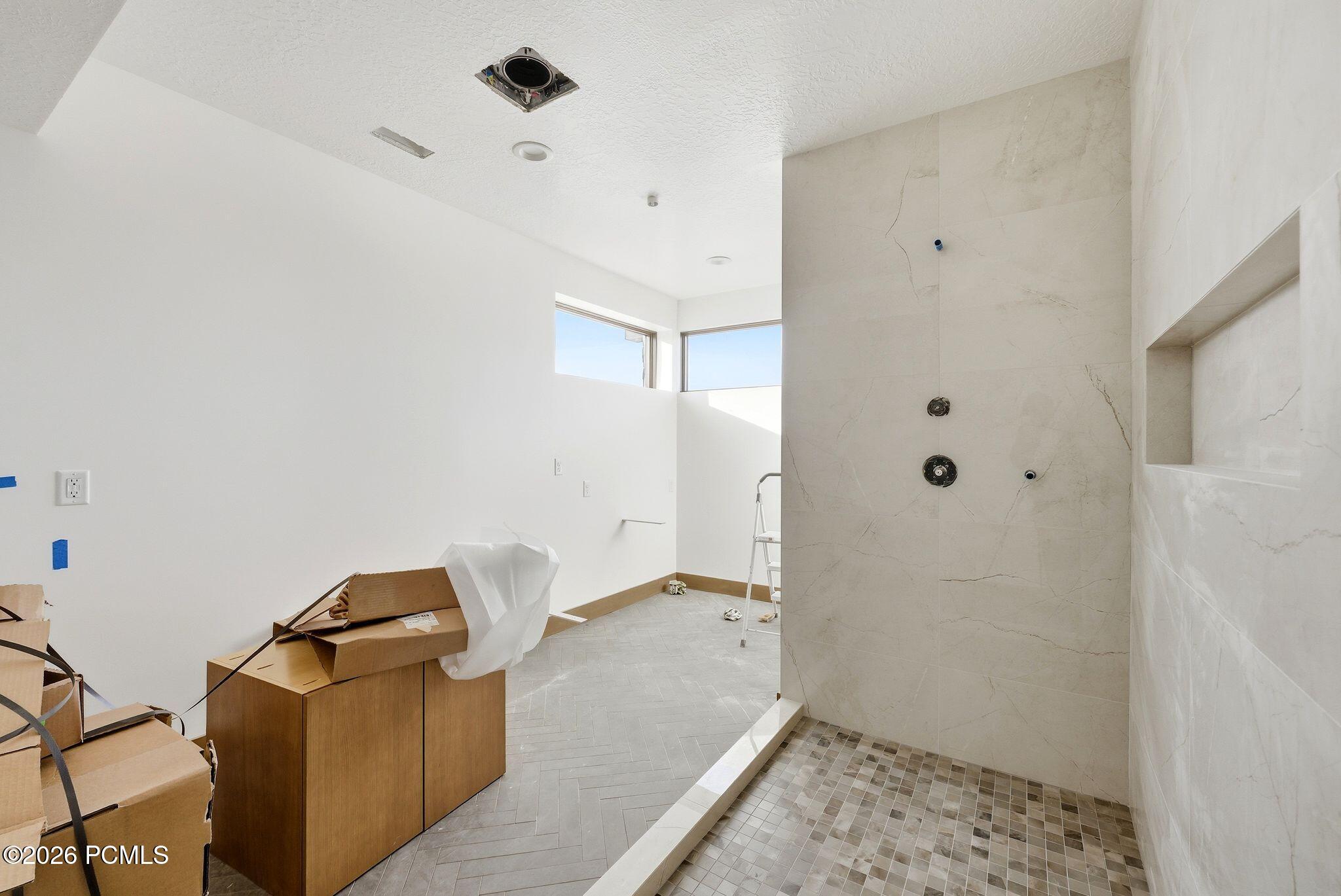 11004 N Wrangler Circle