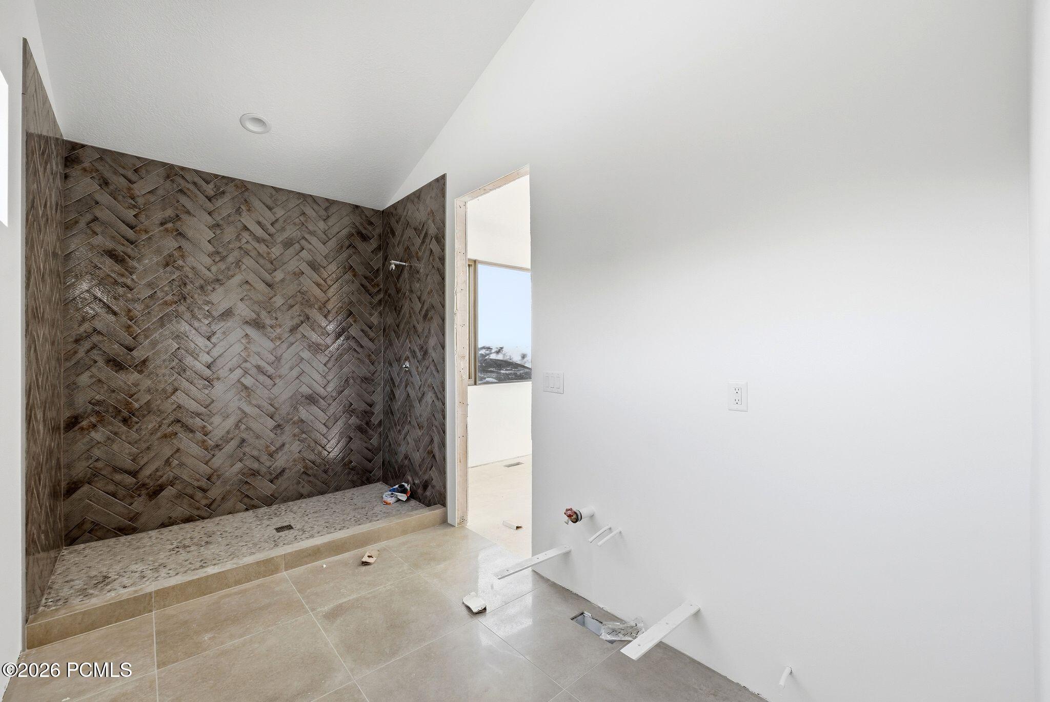 11004 N Wrangler Circle