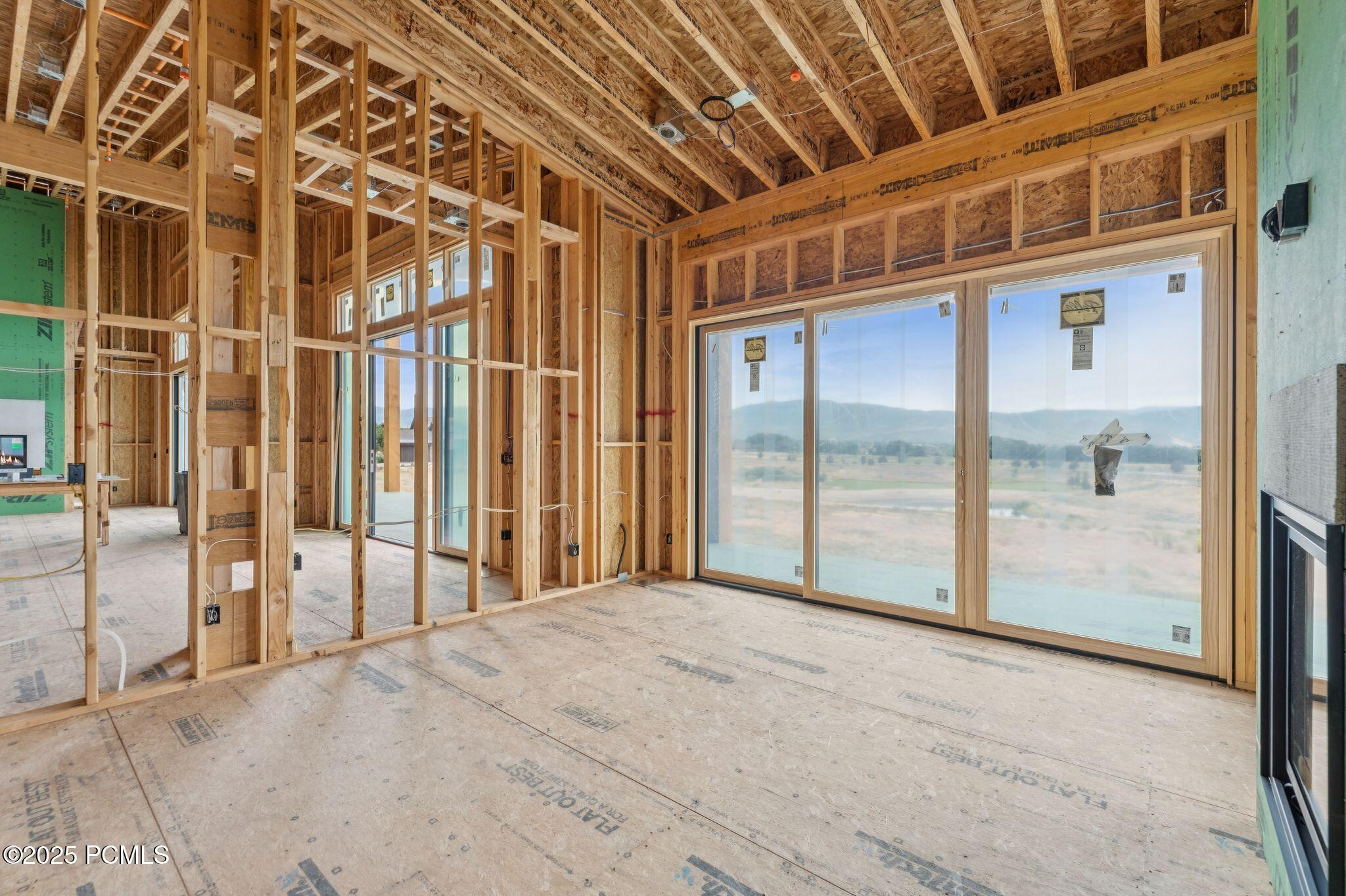 197 N Abajo Peak Way