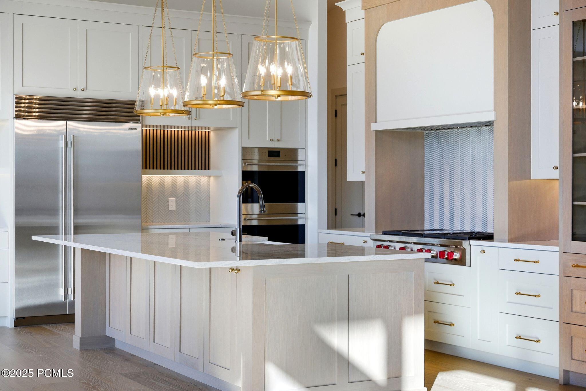 197 N Abajo Peak Way