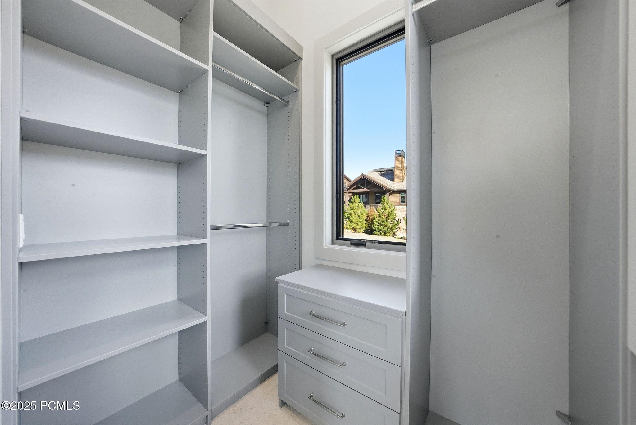 197 N Abajo Peak Way