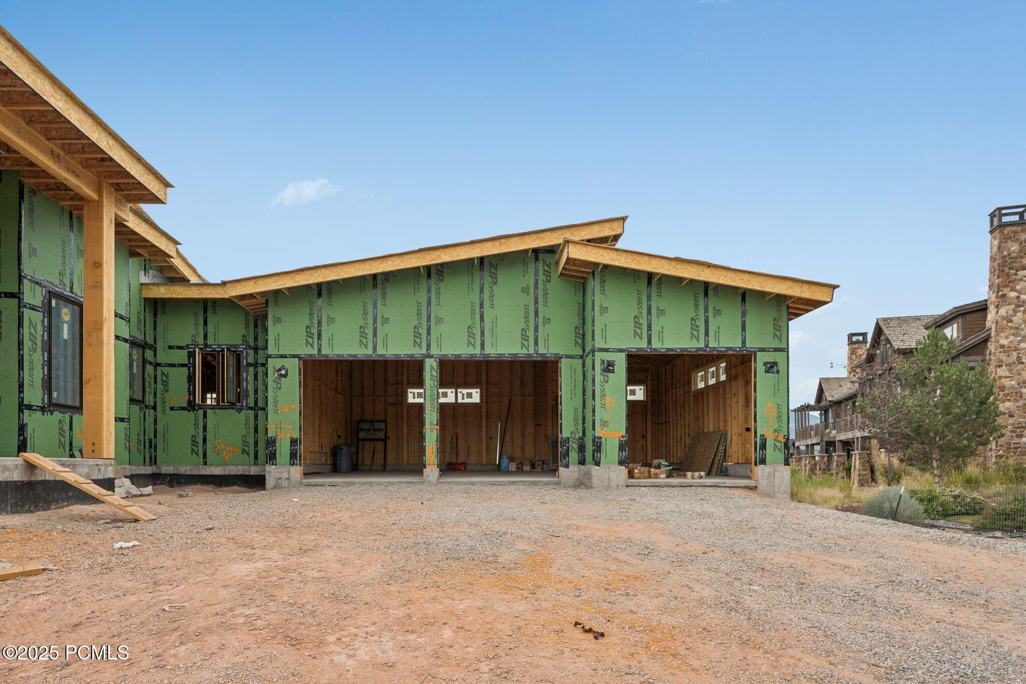 197 N Abajo Peak Way