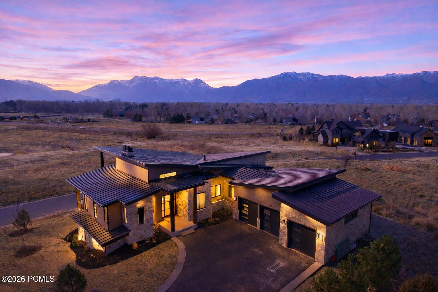 197 N Abajo Peak Way