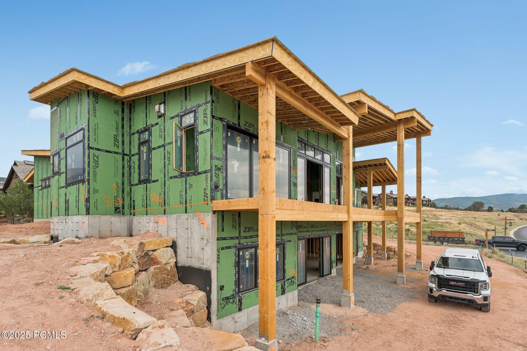197 N Abajo Peak Way