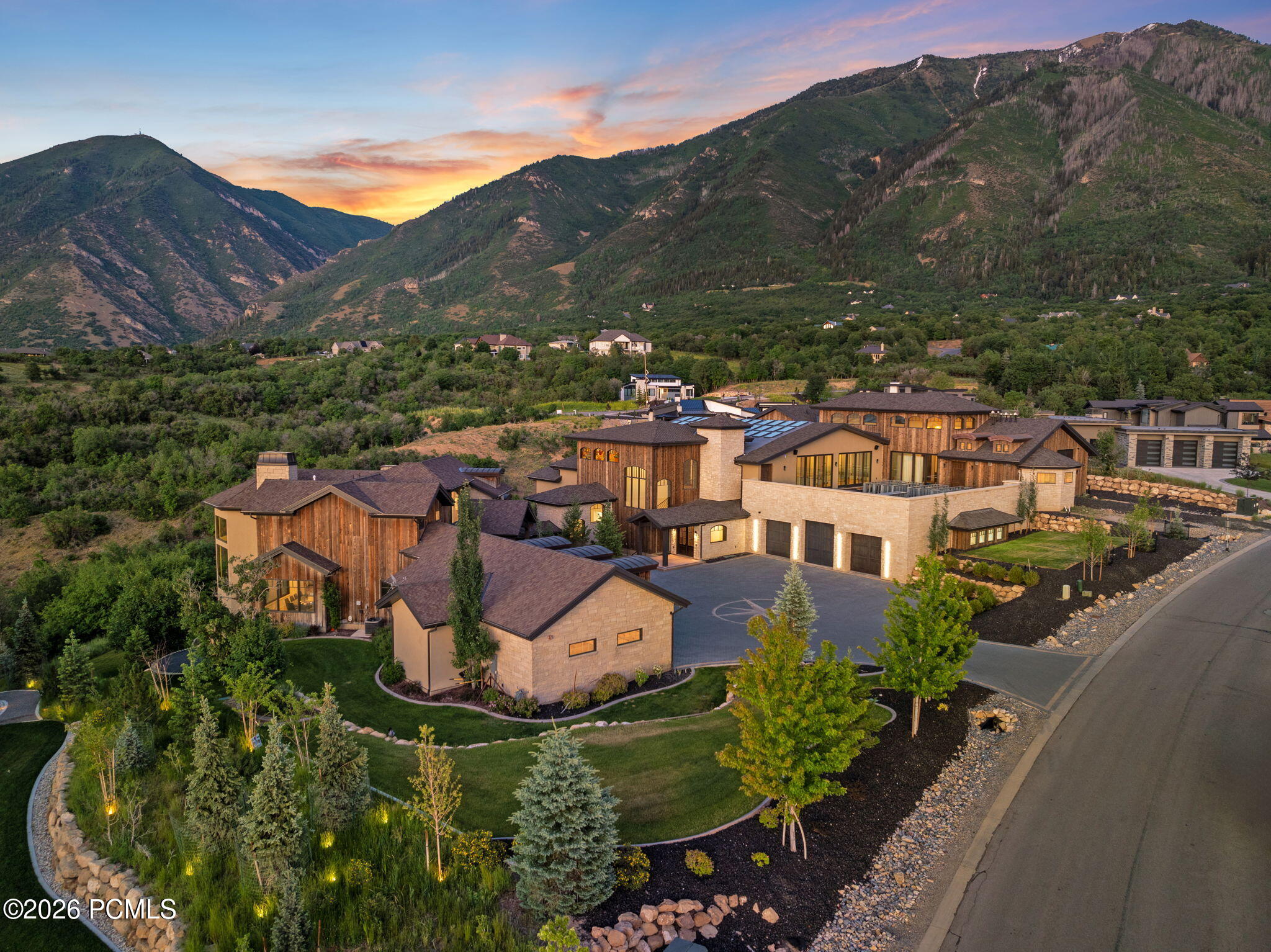 867 S Summit Creek Drive