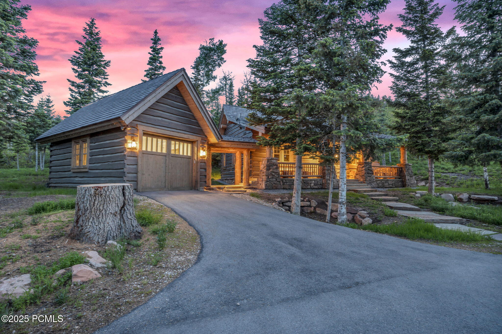 2500 W White Pine Lane