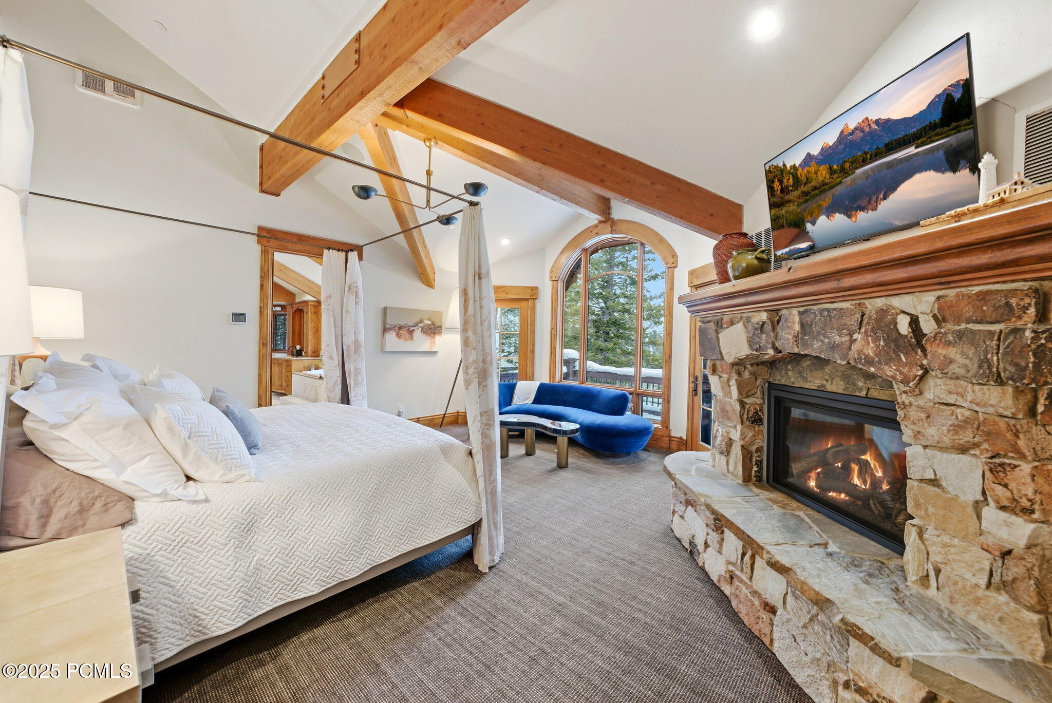 22 White Pine Canyon Rd