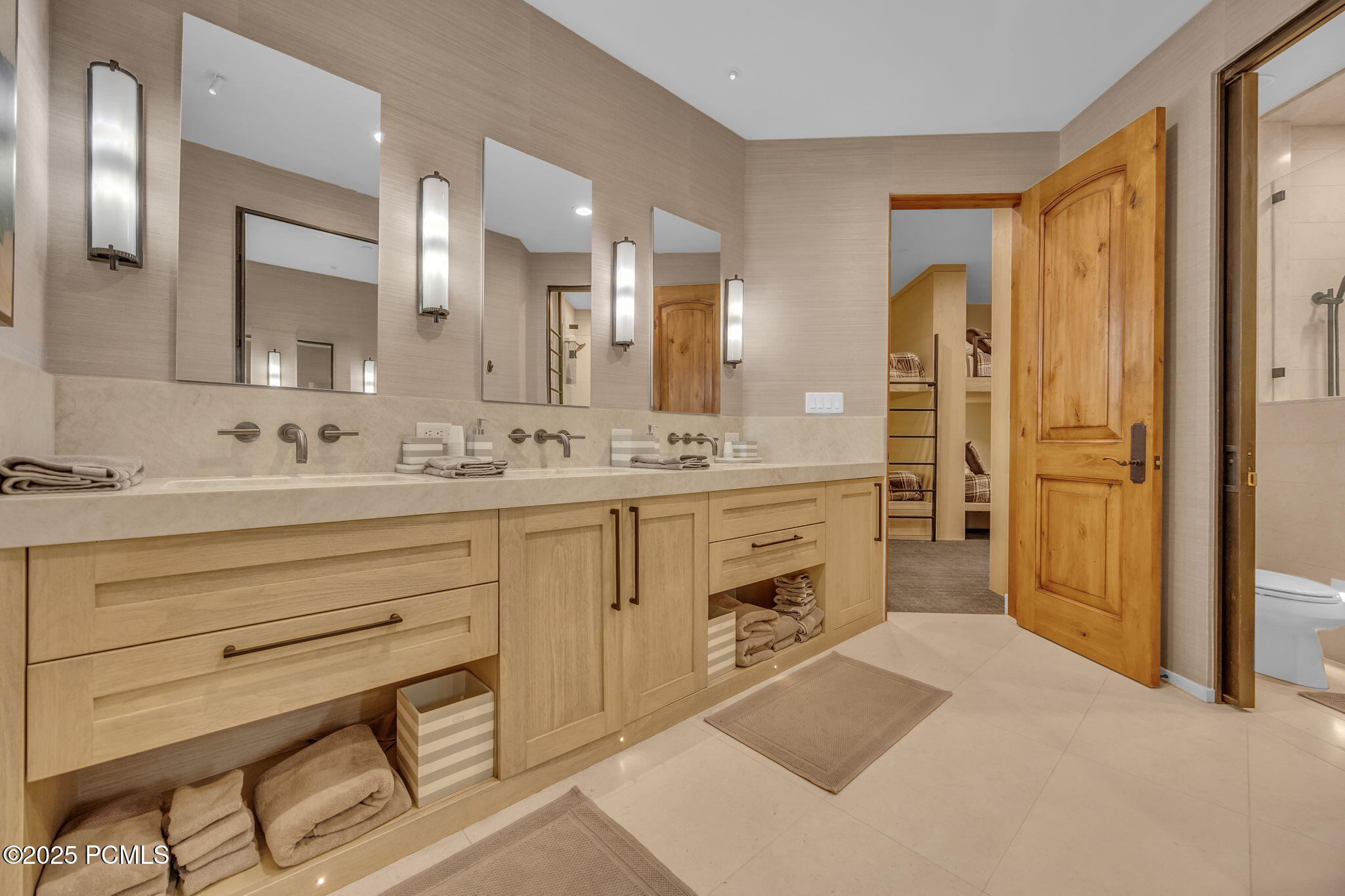 22 White Pine Canyon Rd