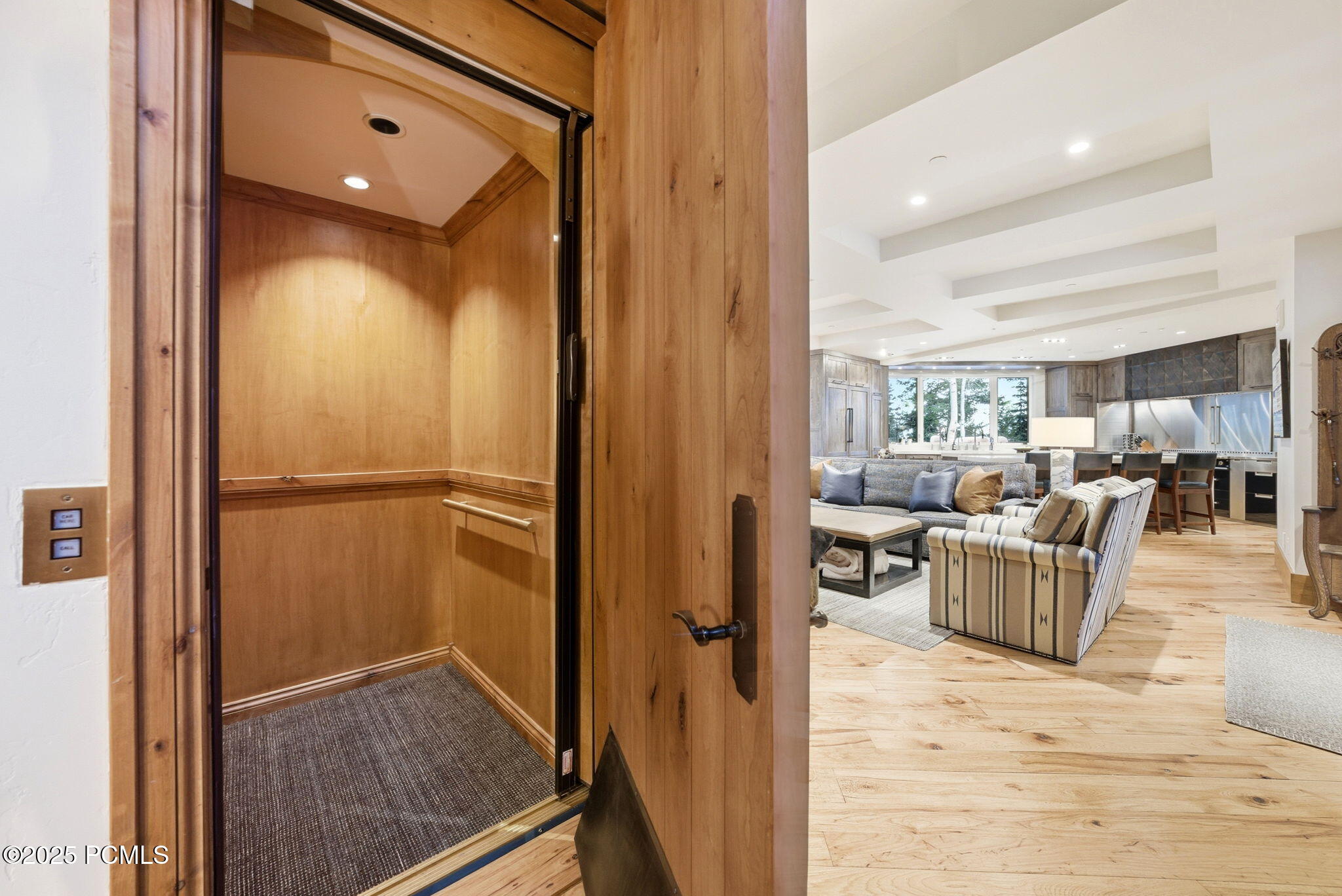 22 White Pine Canyon Rd