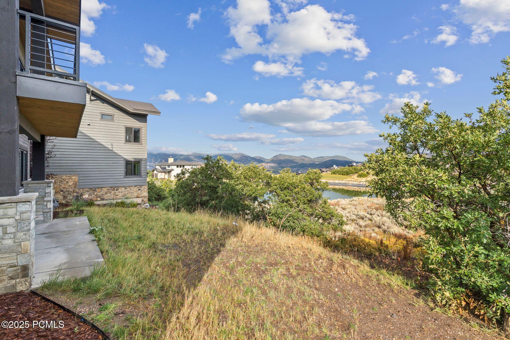 1385 Lasso Trail