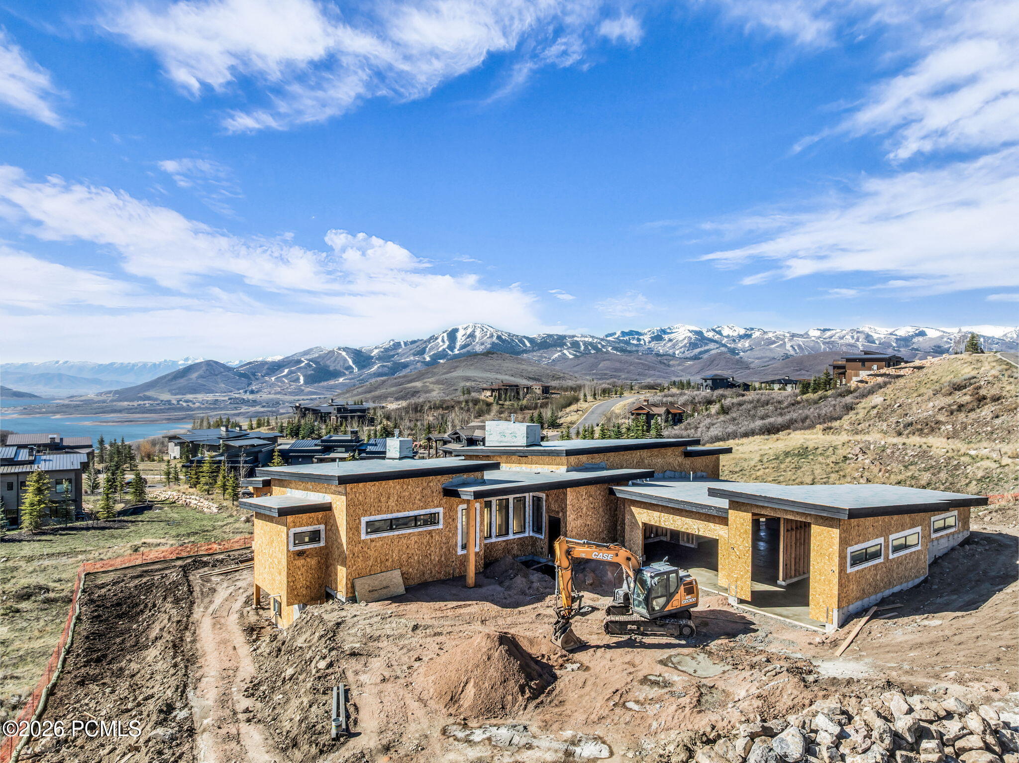 203 W Peace Tree Trail