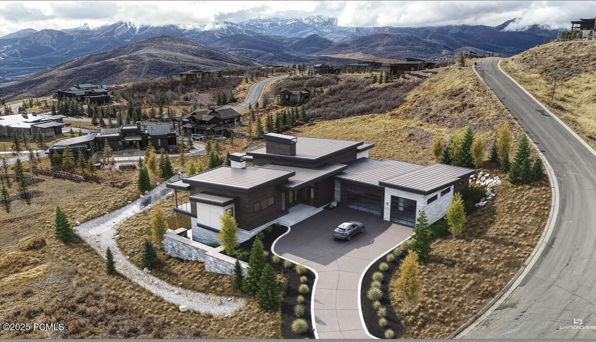 203 W Peace Tree Trail