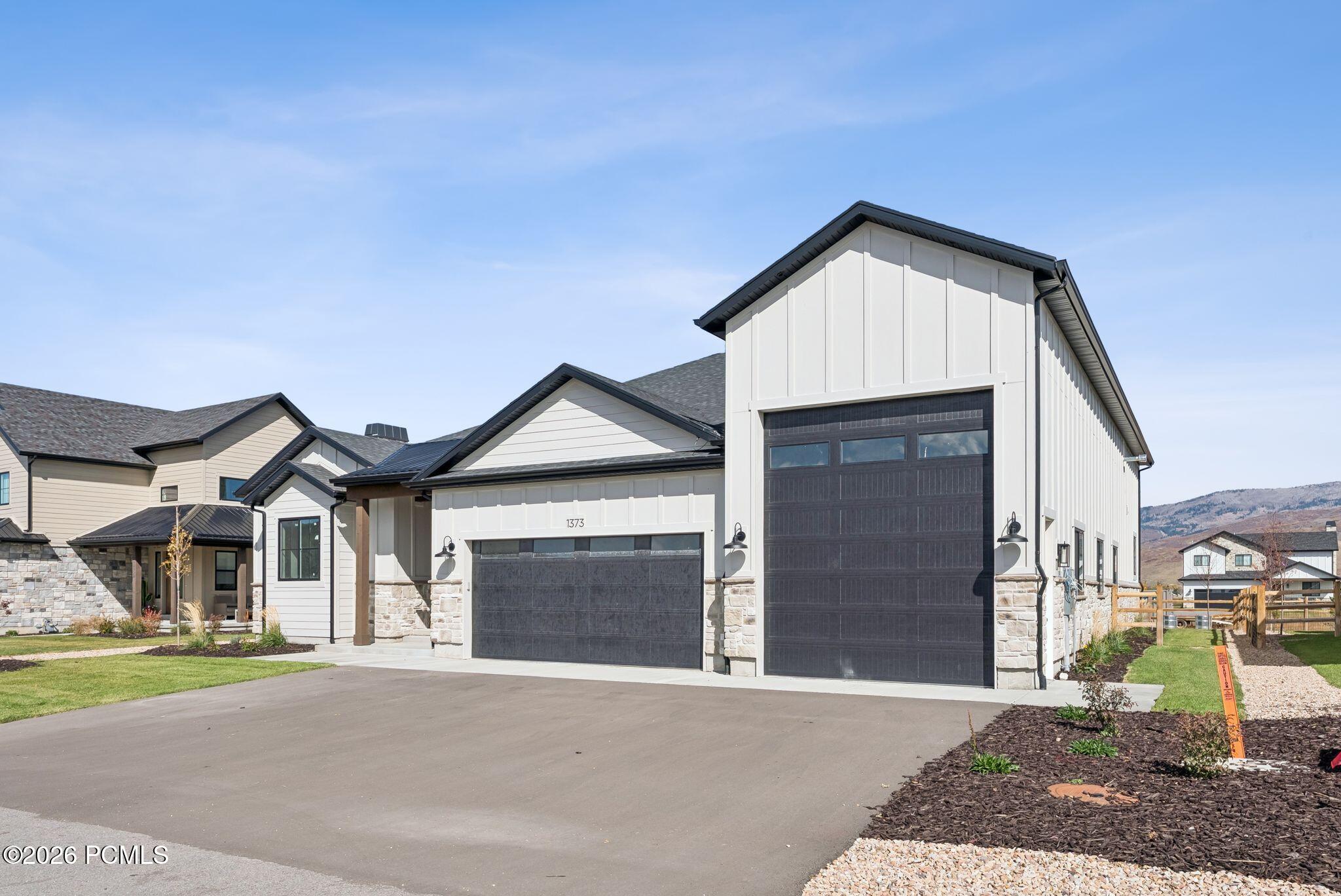 1373 Sage Way