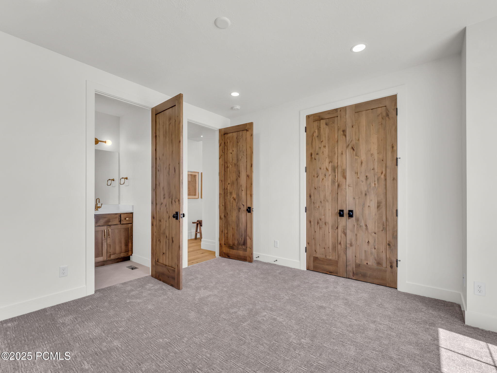 1373 Sage Way