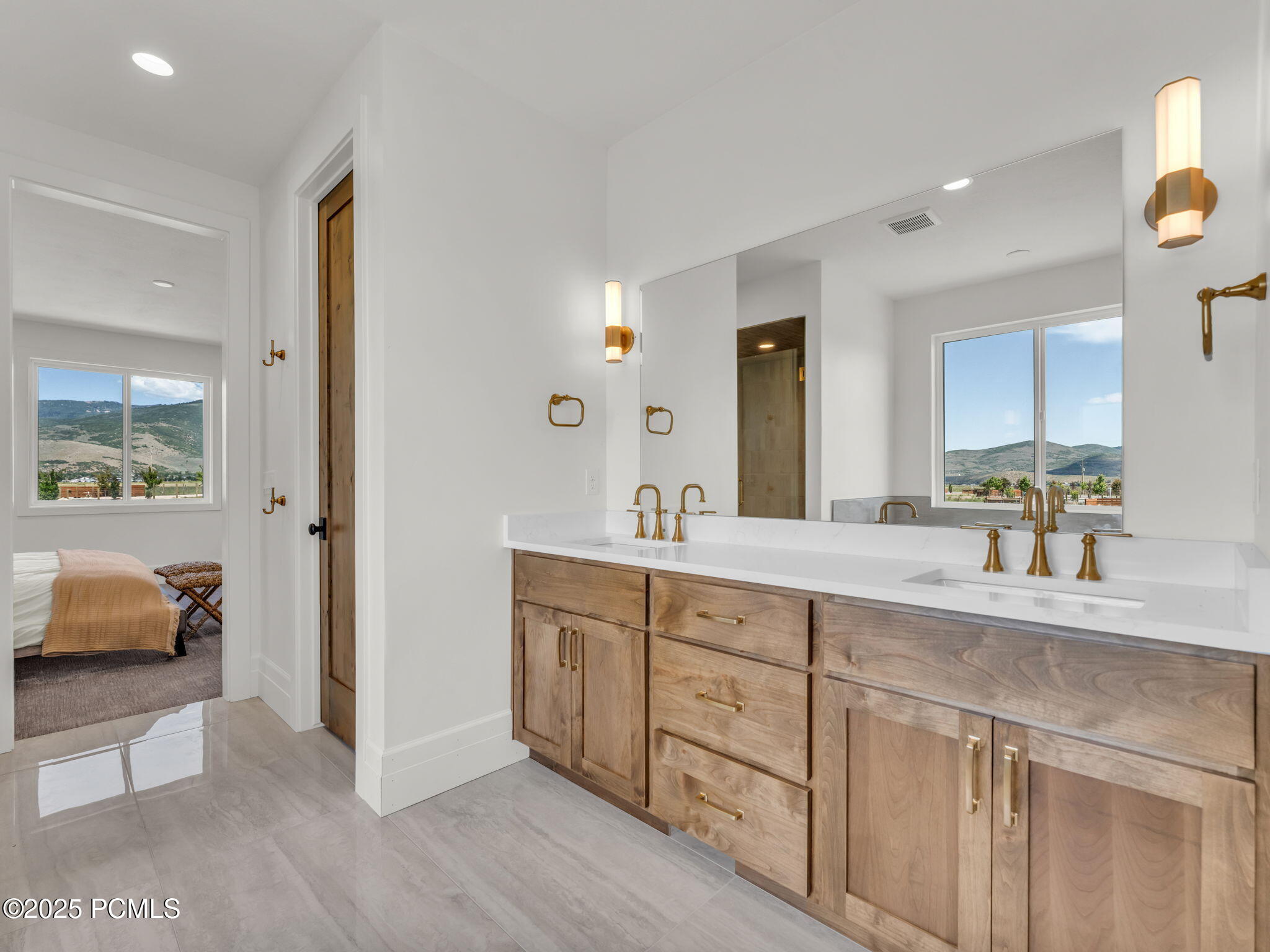 1373 Sage Way