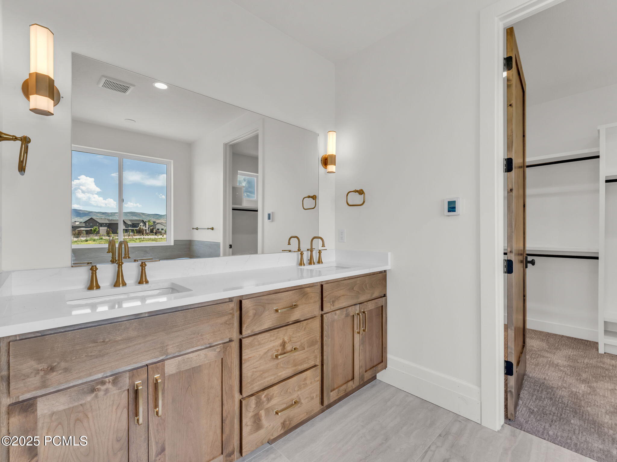 1373 Sage Way