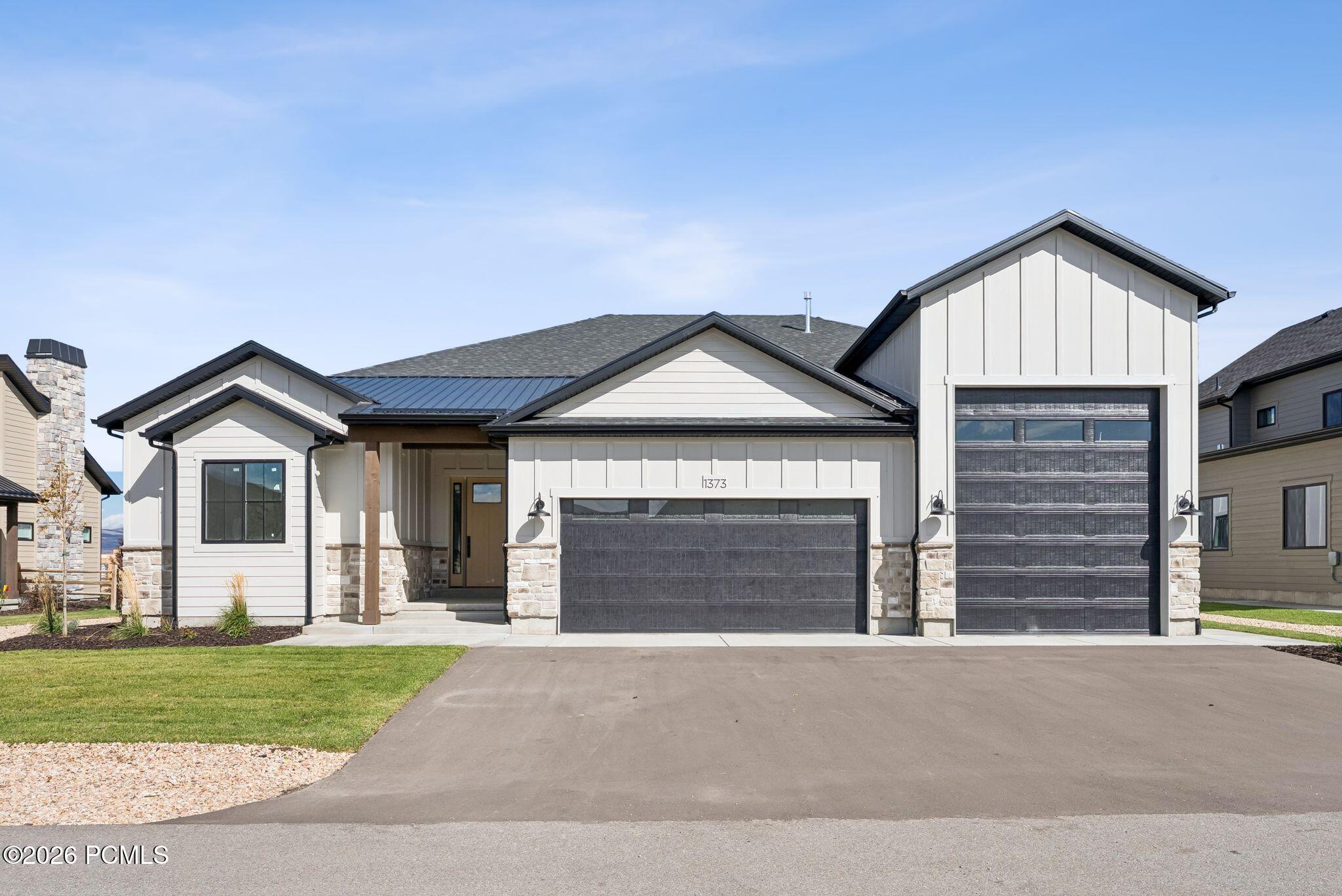 1373 Sage Way